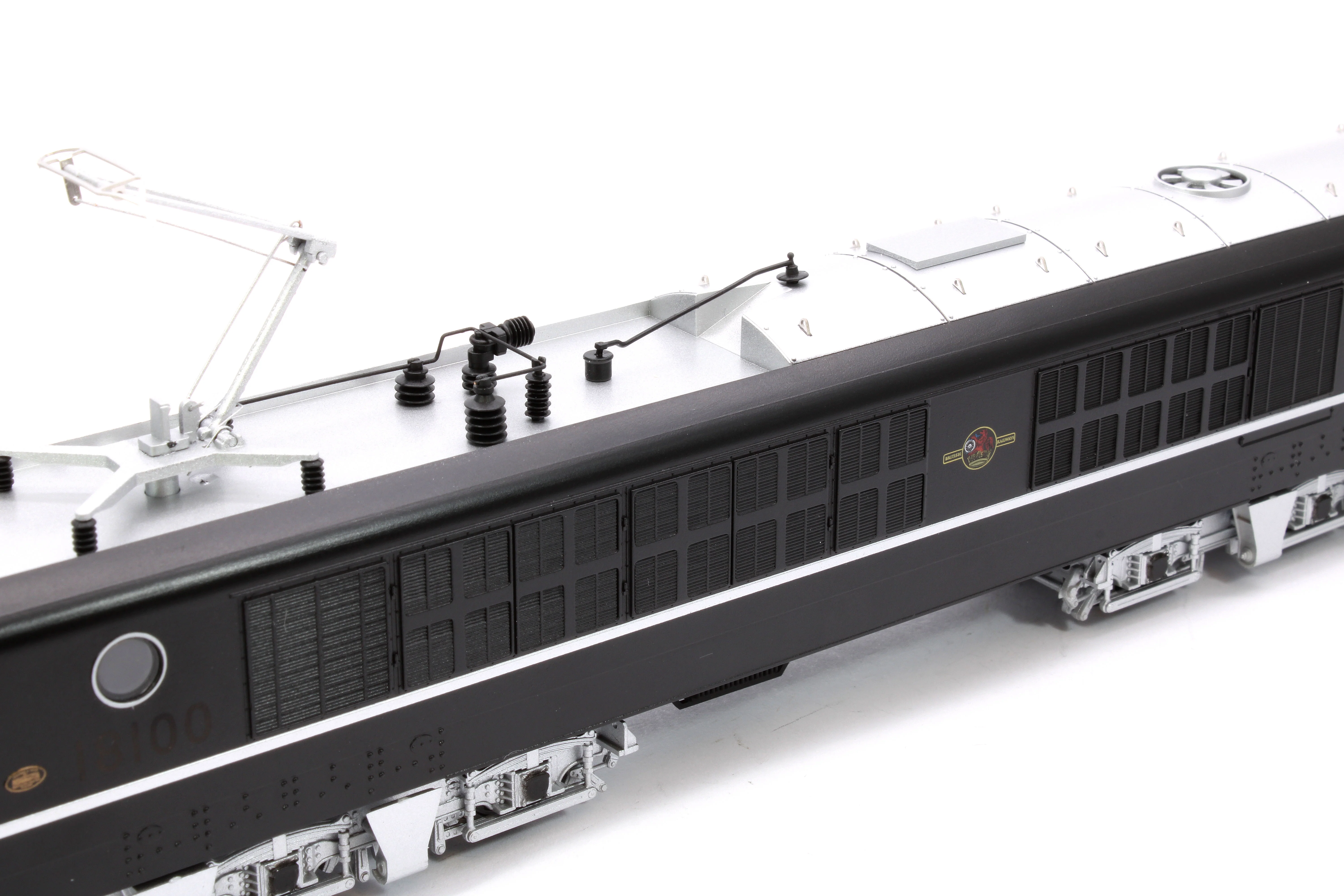 1812 BR Class 80 E2001 (Rebuilt 18100 Gas Turbine) Electric Locomotive in BR Black (Late Crest) - Image 13