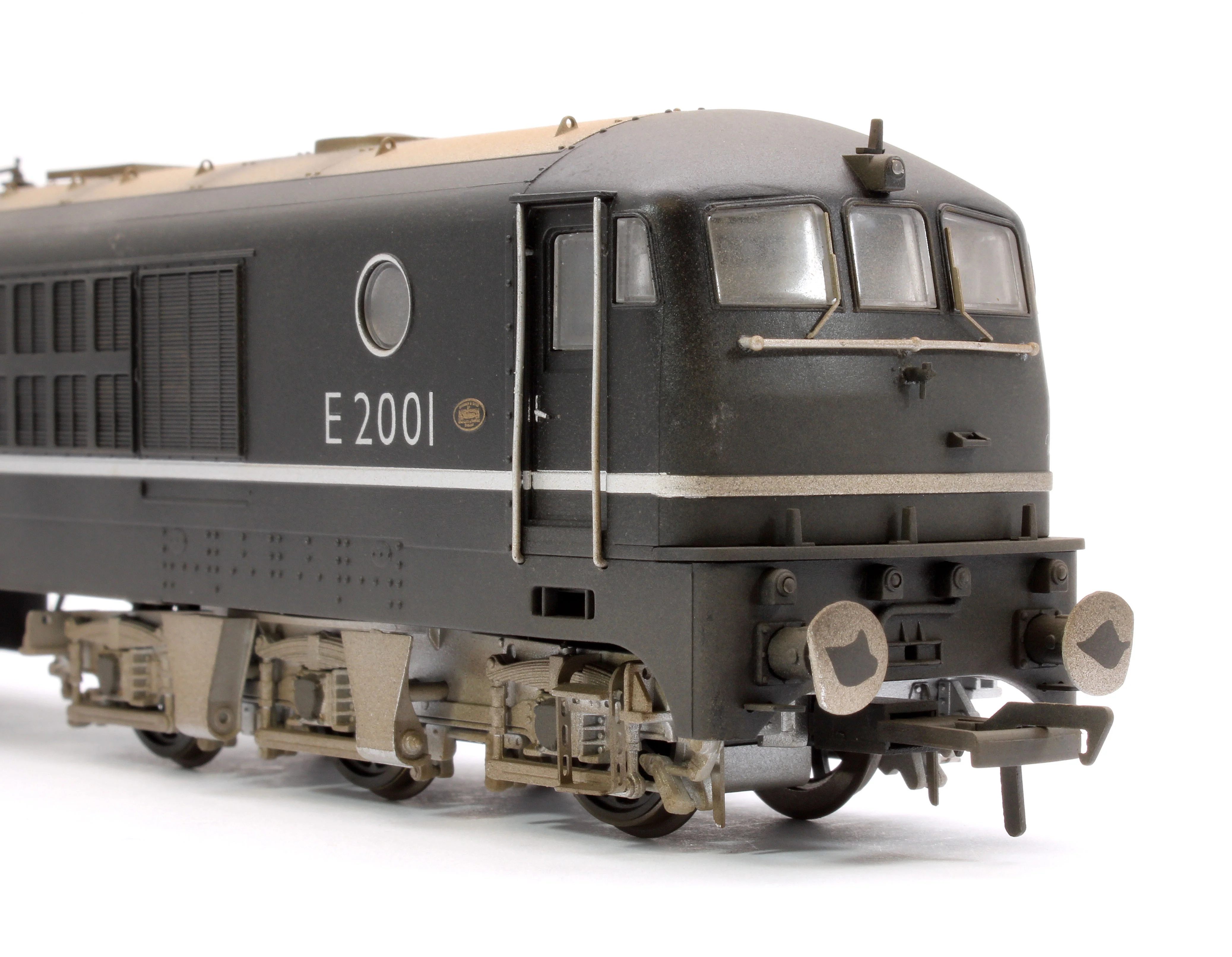 1812W Custom Weathered BR Class 80 E2001 (Rebuilt 18100 Gas Turbine) Electric Locomotive in BR Black (Late Crest) - Image 8