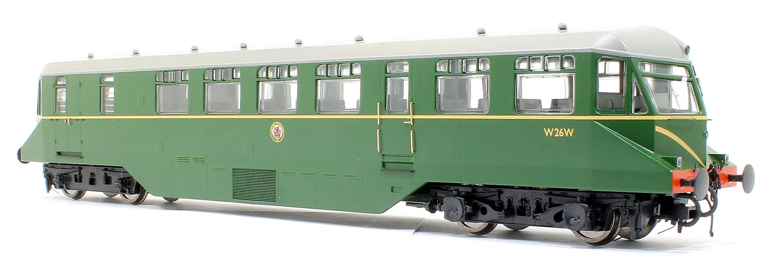 19405 GWR AEC Railcar GWR BR green with speed whiskers (dark grey roof) Diesel Locomotive - Image 4