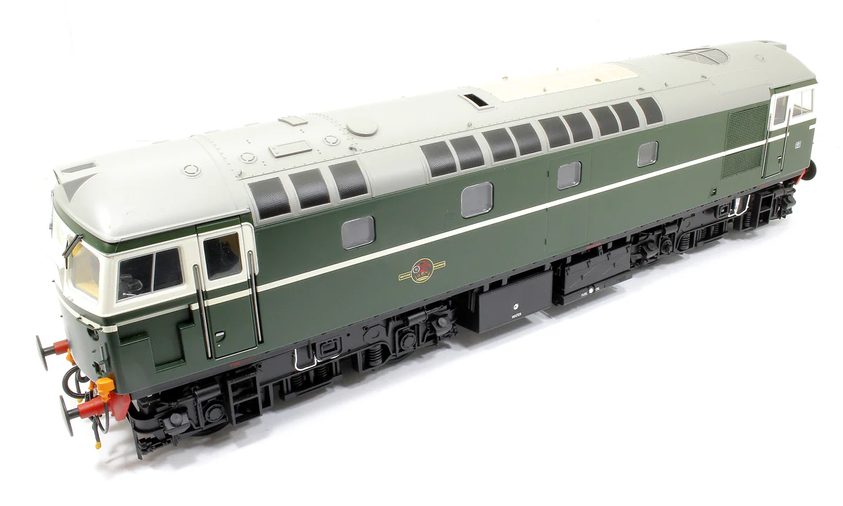 2675 Class 26 BR Green (Unnumbered) Diesel Locomotive - Image 8