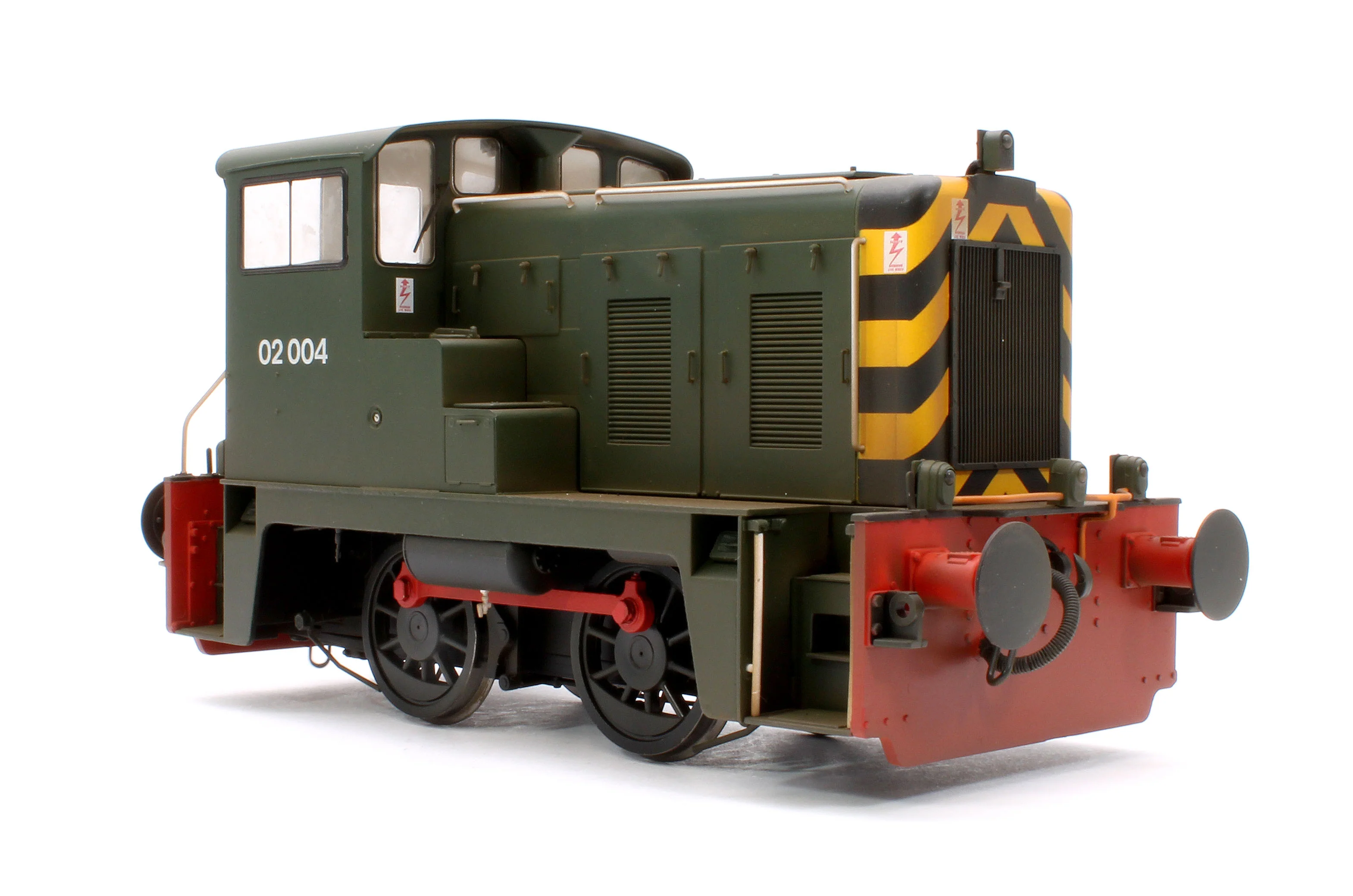 2872 Class 02 BR Green 02004 (Wasp Stripes, no BR logo) Diesel Locomotive - Weathered - Image 4