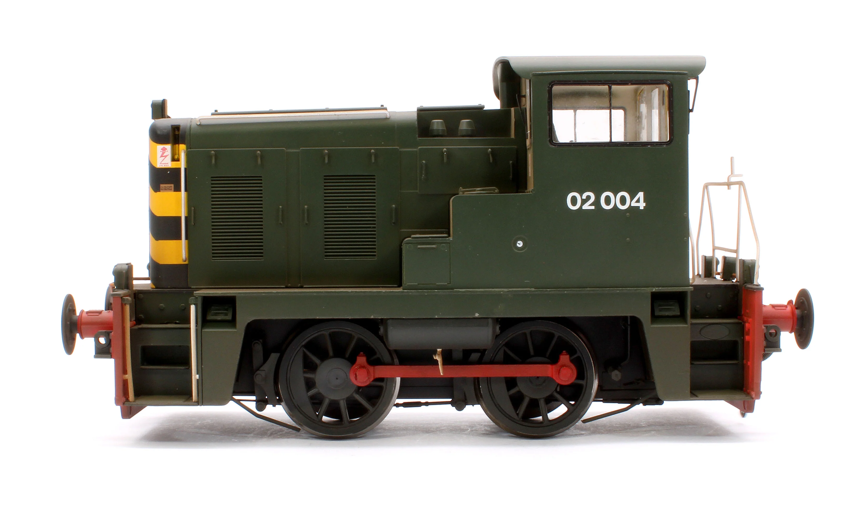 2872 Class 02 BR Green 02004 (Wasp Stripes, no BR logo) Diesel Locomotive - Weathered - Image 5