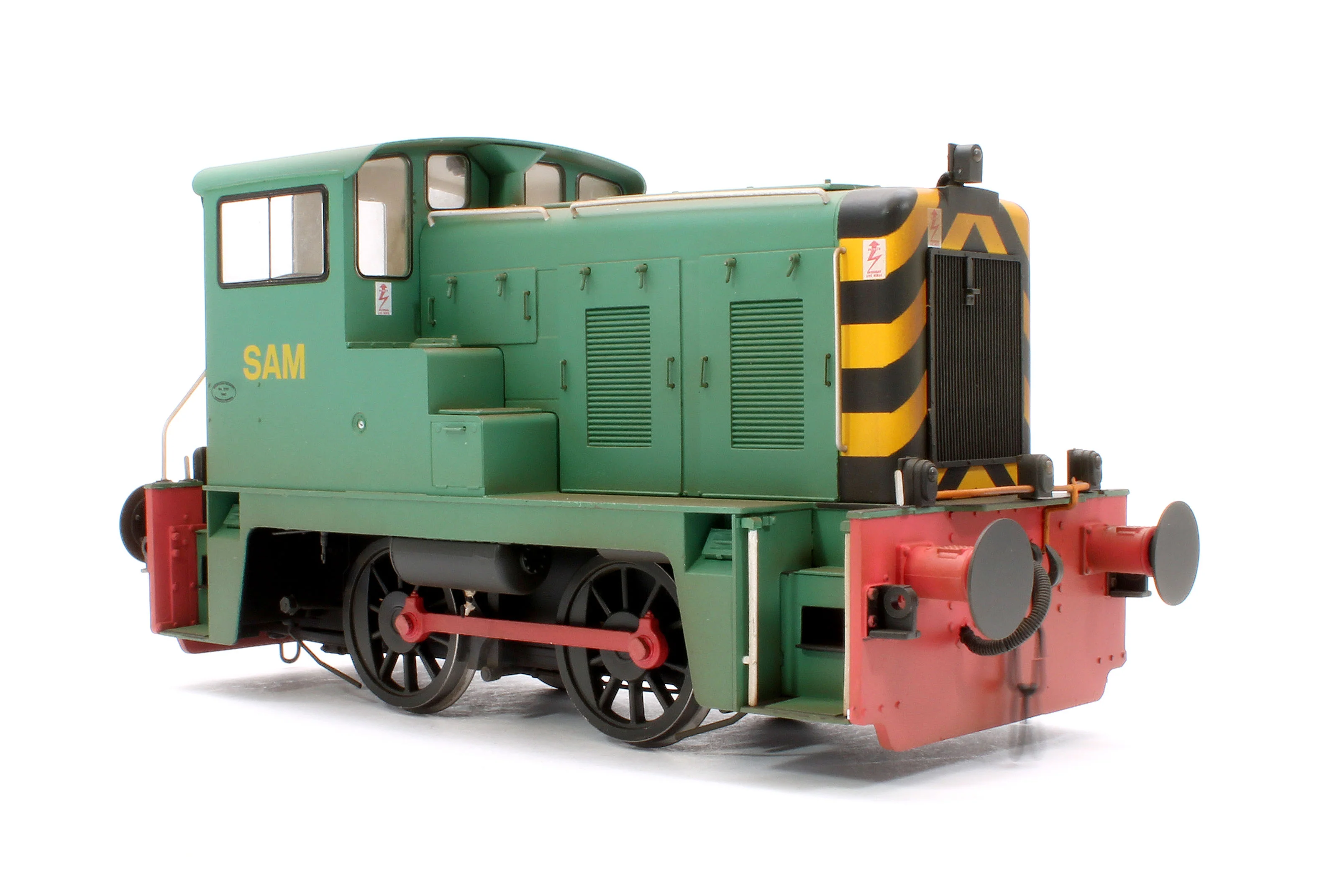 2877 Class 02 Industrial Plain Green ‘SAM’ (ex-D2868) Diesel Locomotive - Weathered - Image 4