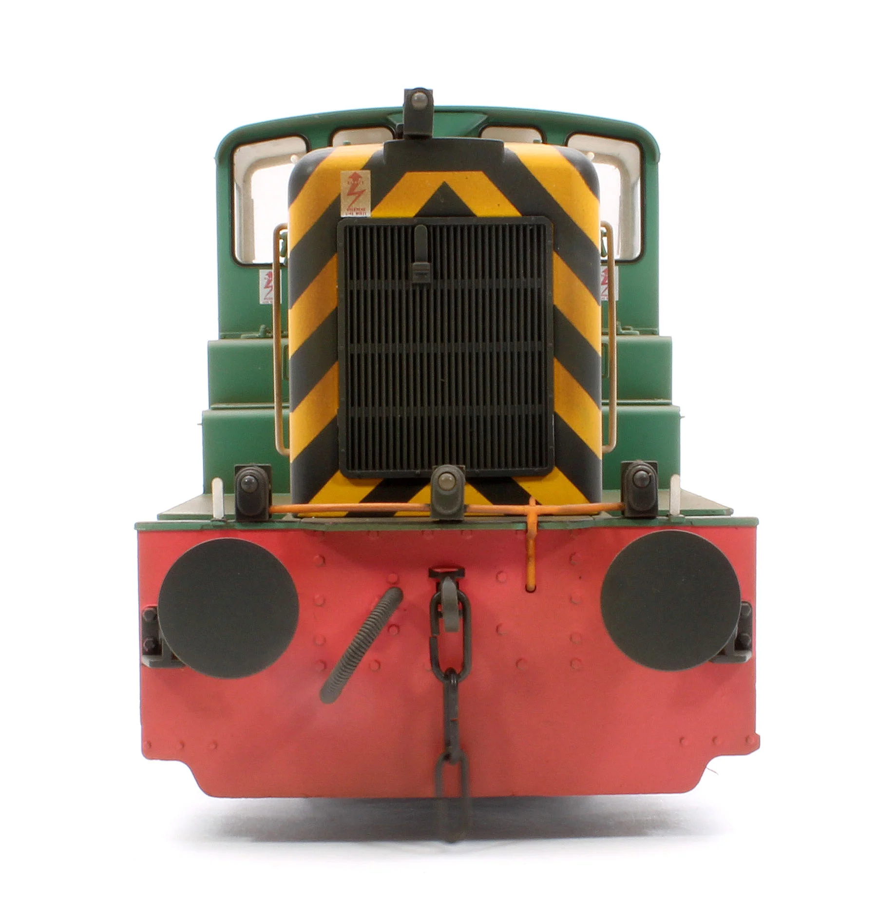 2877 Class 02 Industrial Plain Green ‘SAM’ (ex-D2868) Diesel Locomotive - Weathered - Image 7