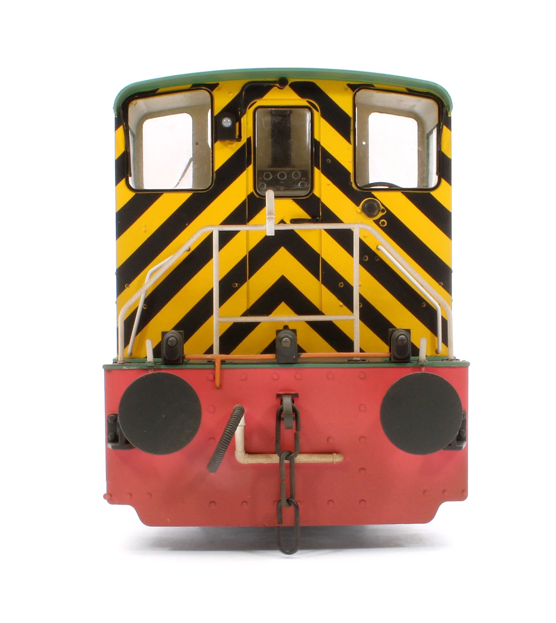 2877 Class 02 Industrial Plain Green ‘SAM’ (ex-D2868) Diesel Locomotive - Weathered - Image 8