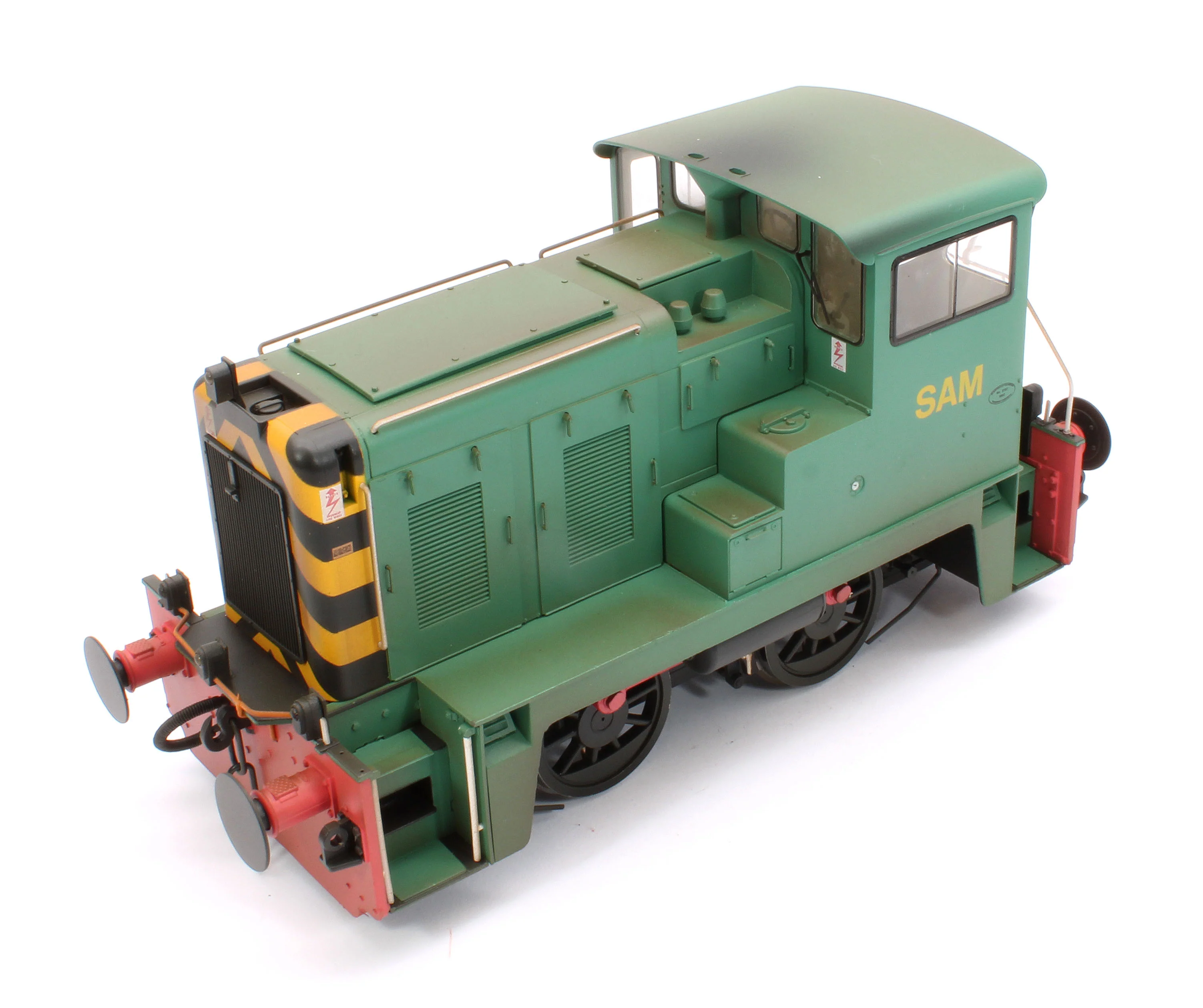 2877 Class 02 Industrial Plain Green ‘SAM’ (ex-D2868) Diesel Locomotive - Weathered - Image 9