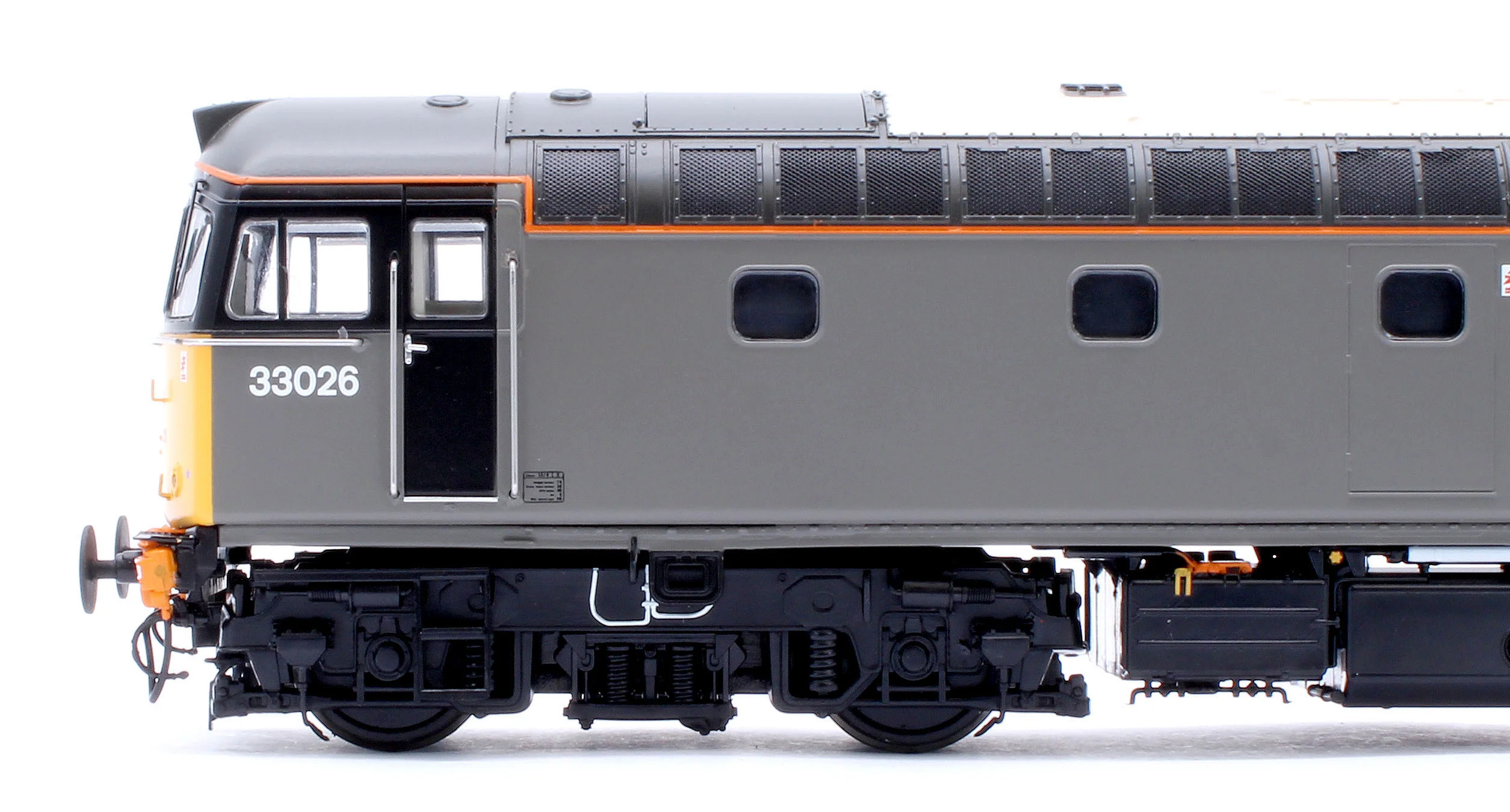 34243 Class 33/0 BR General Grey No.33026 Diesel Locomotive - DCC Sound - Image 6