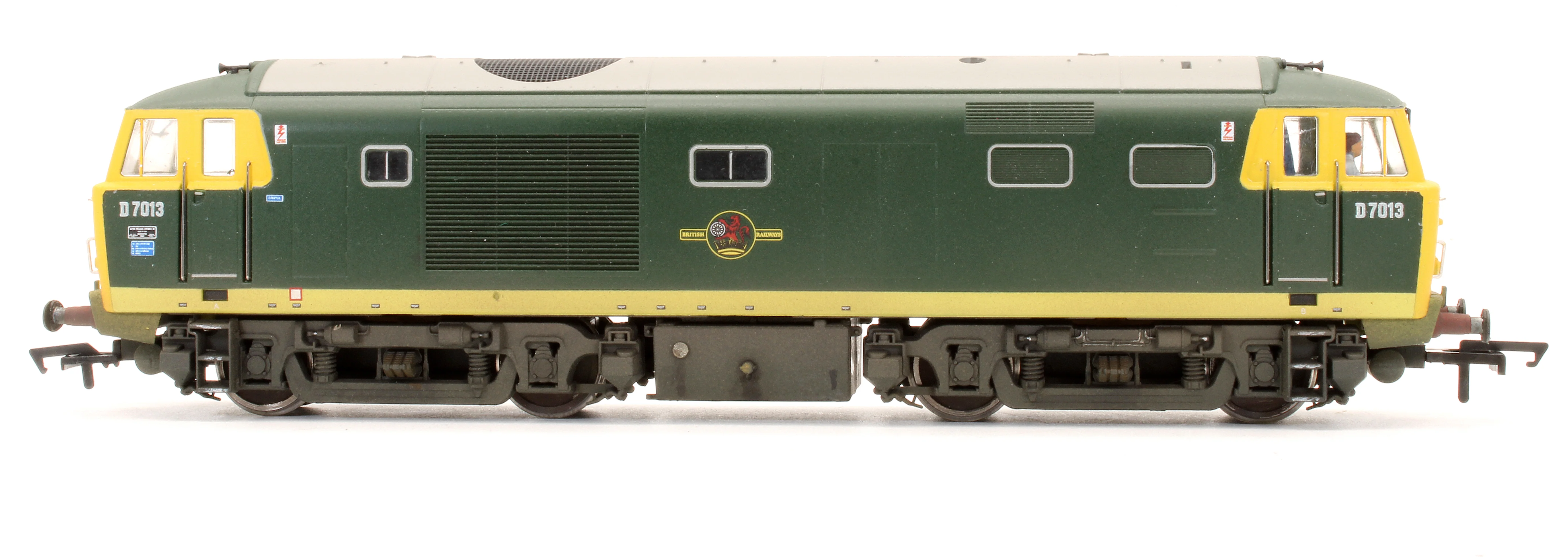 Pre-Owned 3526 Class 35 D7013 BR Green FYE Diesel Locomotive - Renumbered/Repaint - Custom Weathered - Image 3