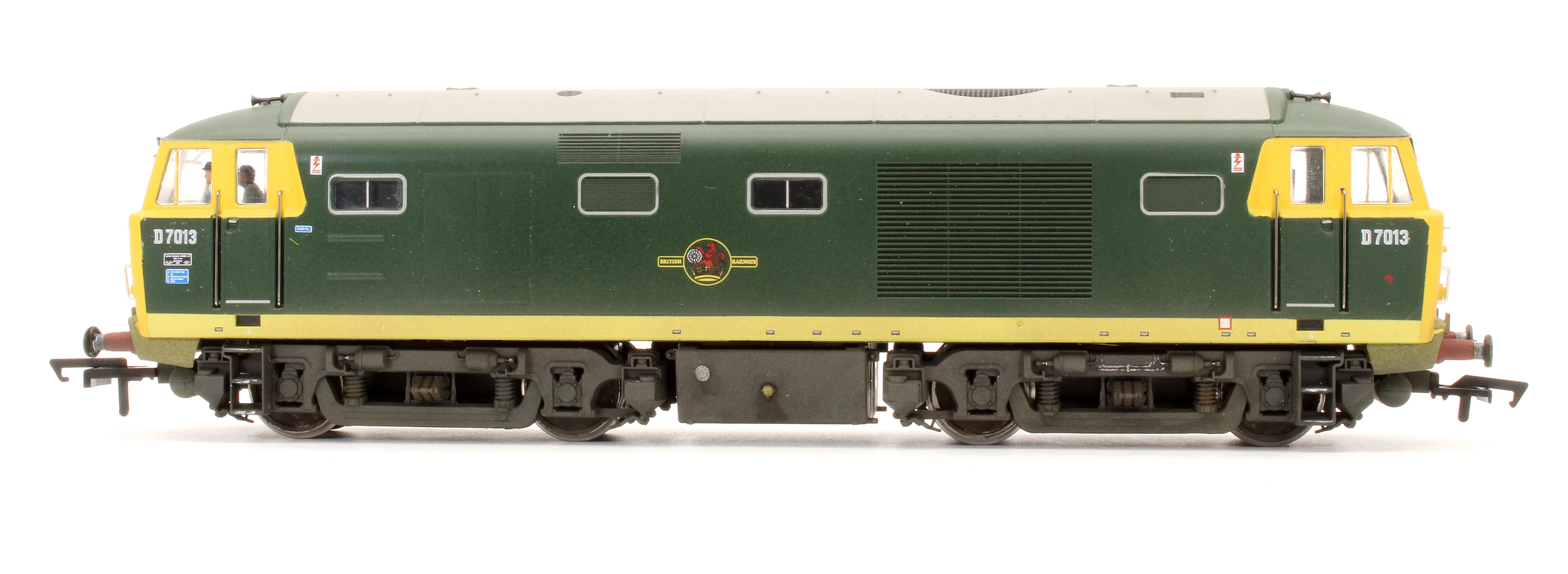 Pre-Owned 3526 Class 35 D7013 BR Green FYE Diesel Locomotive - Renumbered/Repaint - Custom Weathered - Image 4