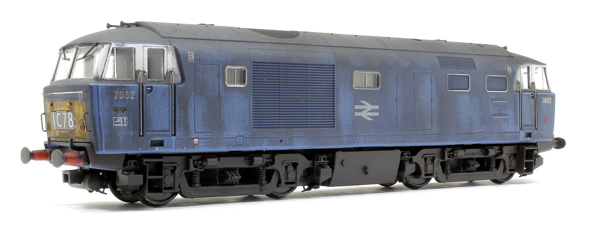 3534 Class 35 BR 'Hymek' Blue SYP 7052 Diesel Locomotive - Weathered - Image 3
