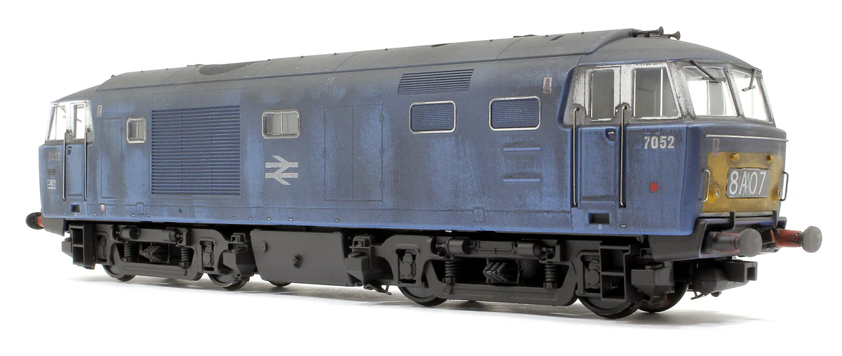 3534 Class 35 BR 'Hymek' Blue SYP 7052 Diesel Locomotive - Weathered - Image 4