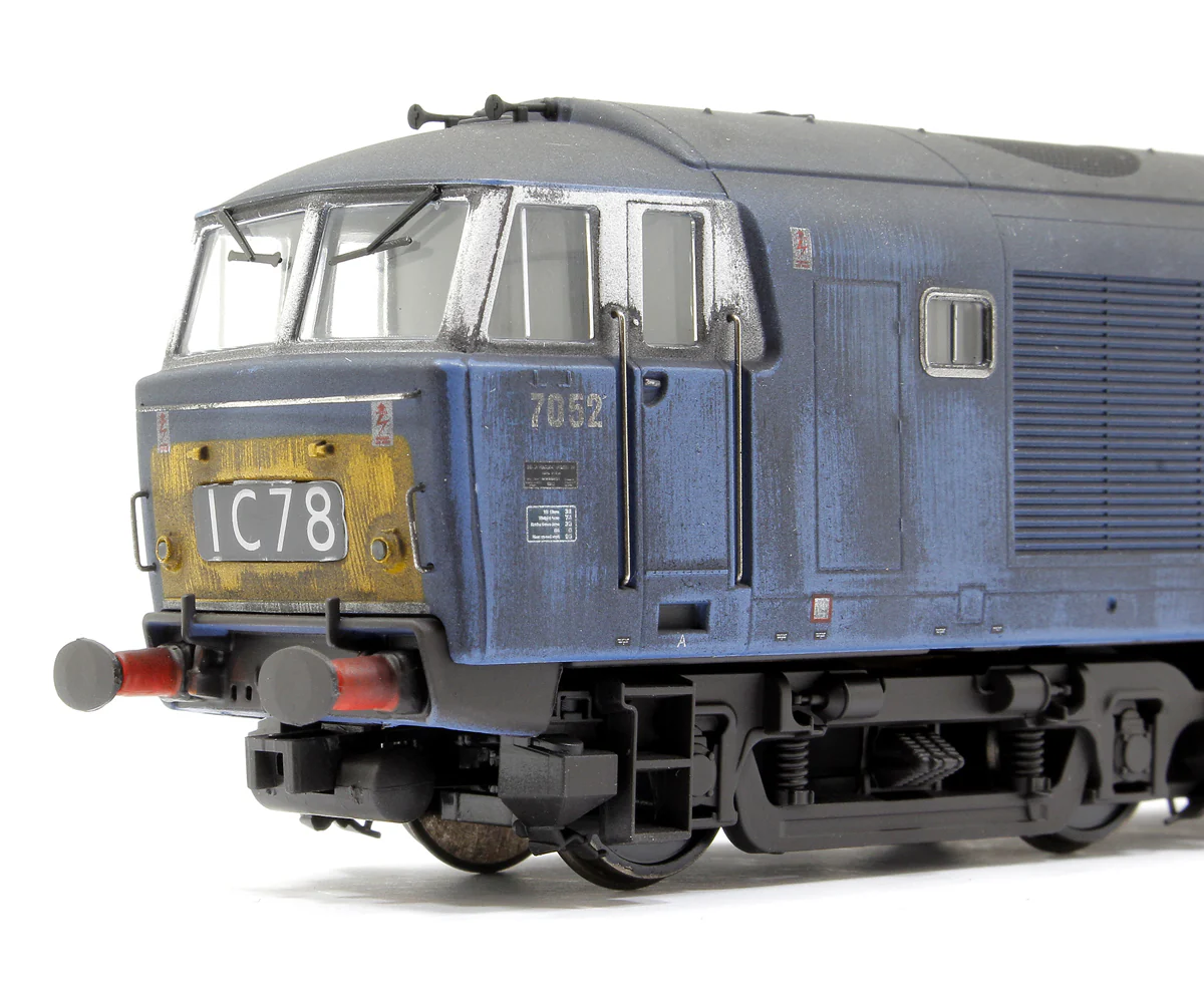 3534 Class 35 BR 'Hymek' Blue SYP 7052 Diesel Locomotive - Weathered - Image 6