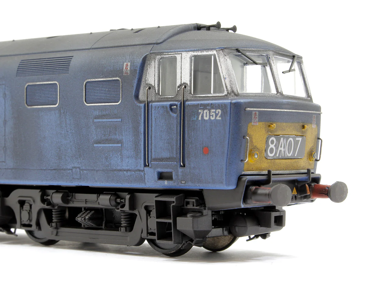 3534 Class 35 BR 'Hymek' Blue SYP 7052 Diesel Locomotive - Weathered - Image 7