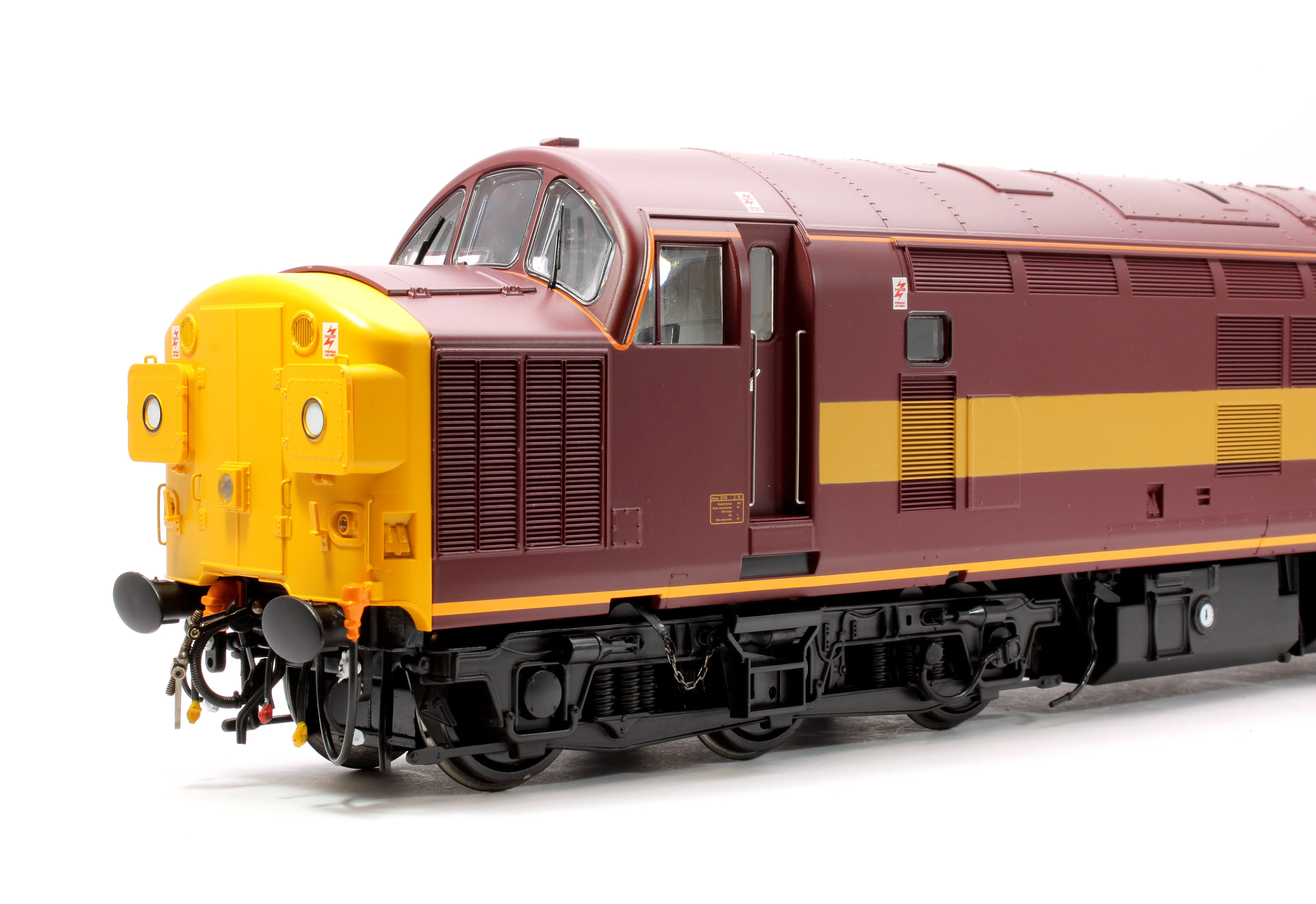 3726 Class 37/0 (split headcode) EW&S Red/Gold unnumbered Diesel Locomotive - Image 7
