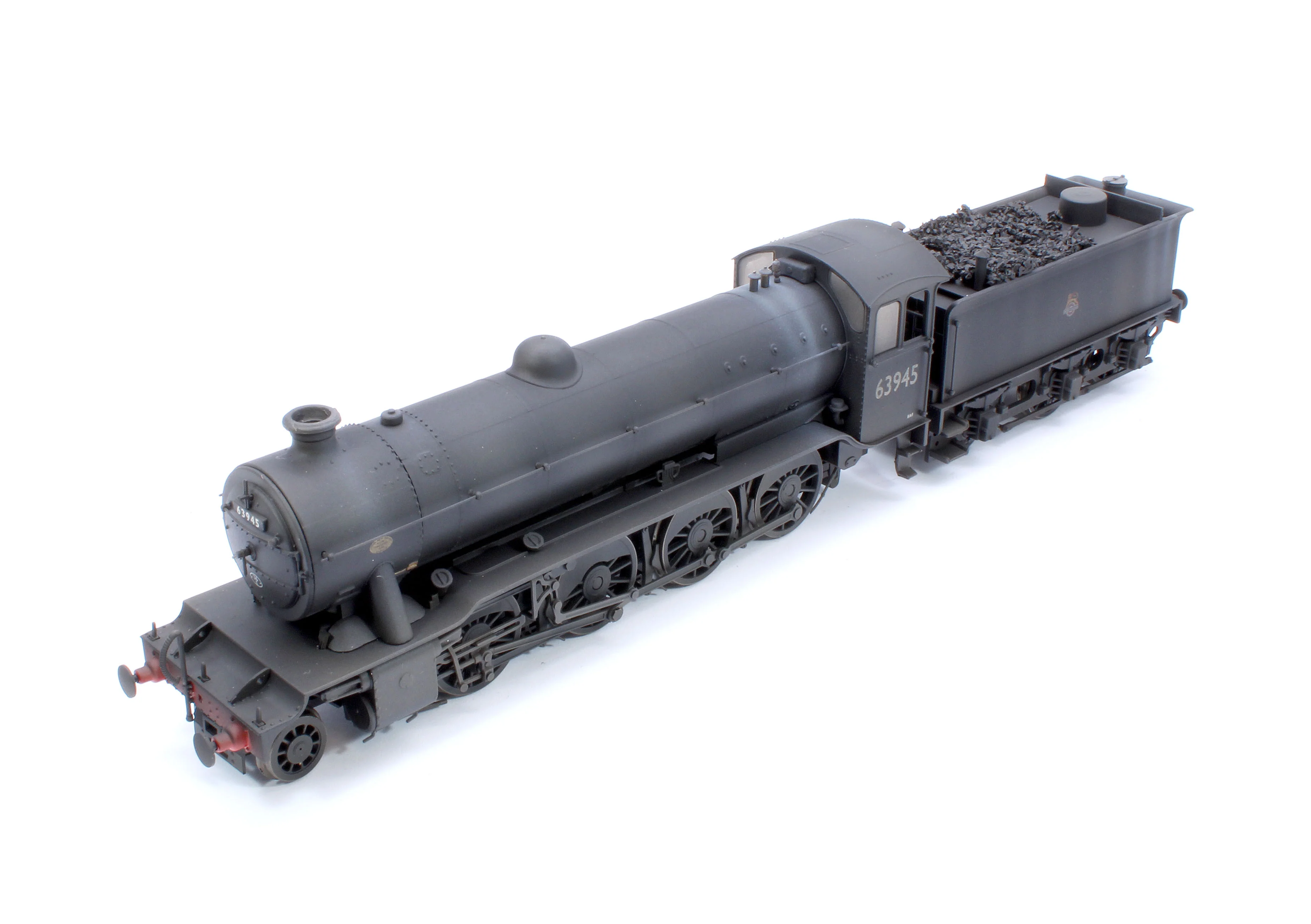 3942W Custom Weathered Class O2/4 'Tango' BR early emblem black No. 63945 with low running plate, LNER cab and GN tender, short chimney - Image 9