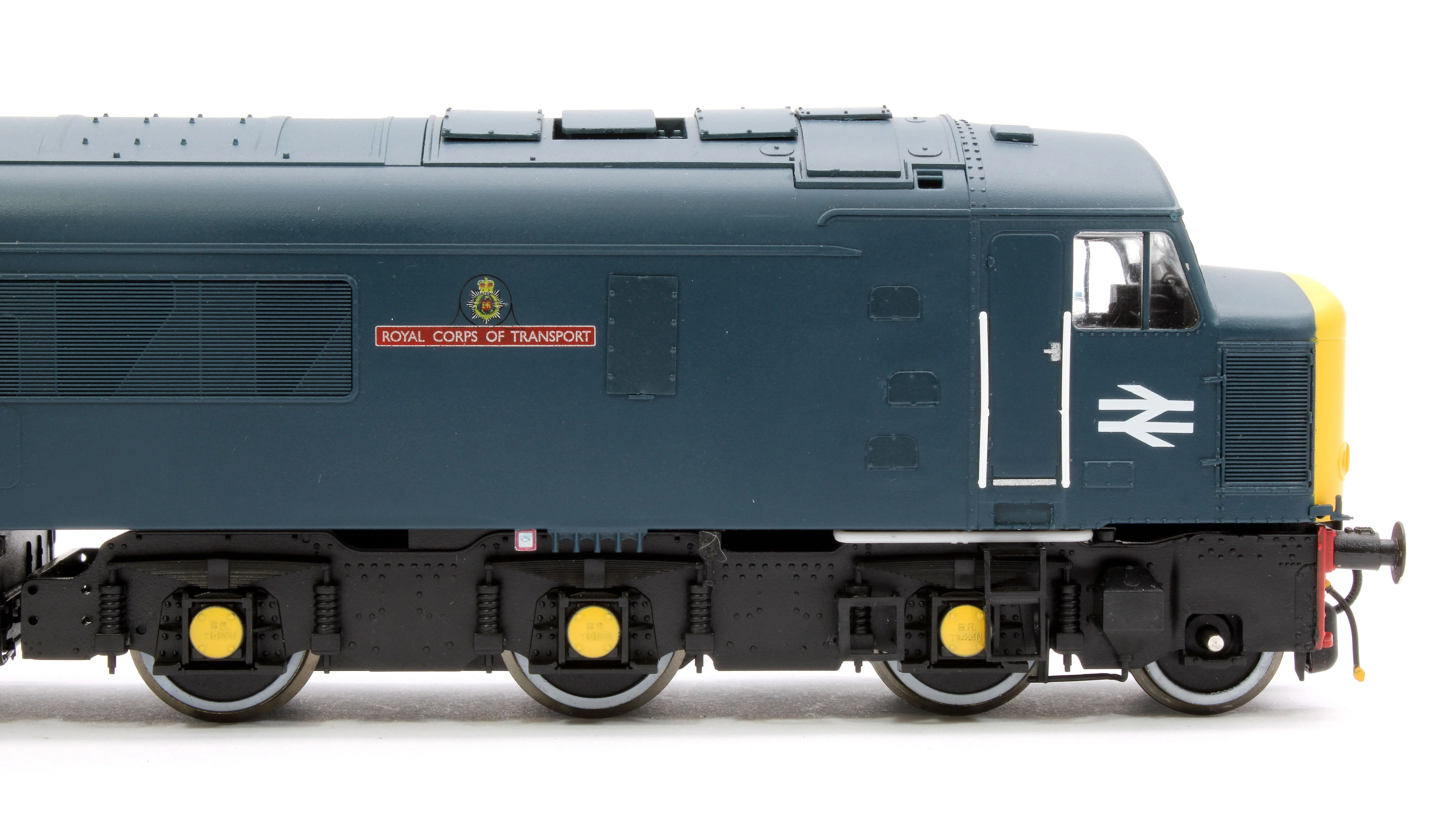 Pre-Owned 45301 Class 45/0 45055 'Royal Corps of Transport' BR Blue (red bufferbeams) Diesel Locomotive - Image 8