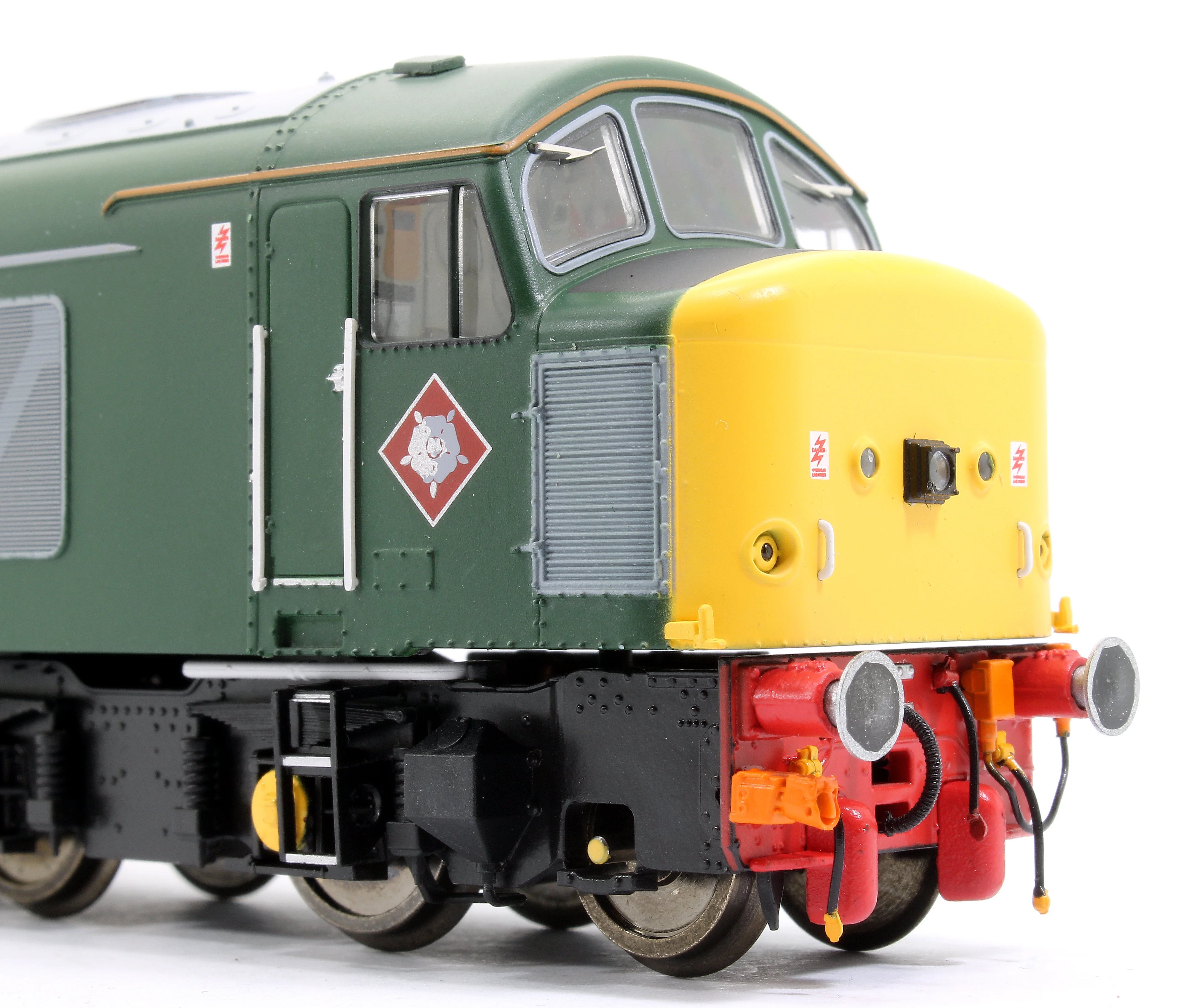 45501 Class 45/1 45106 BR 'Railtour' Green with Full Yellow Ends, Tinsley Diamond plaques and square headlight Diesel Locomotive - Image 4