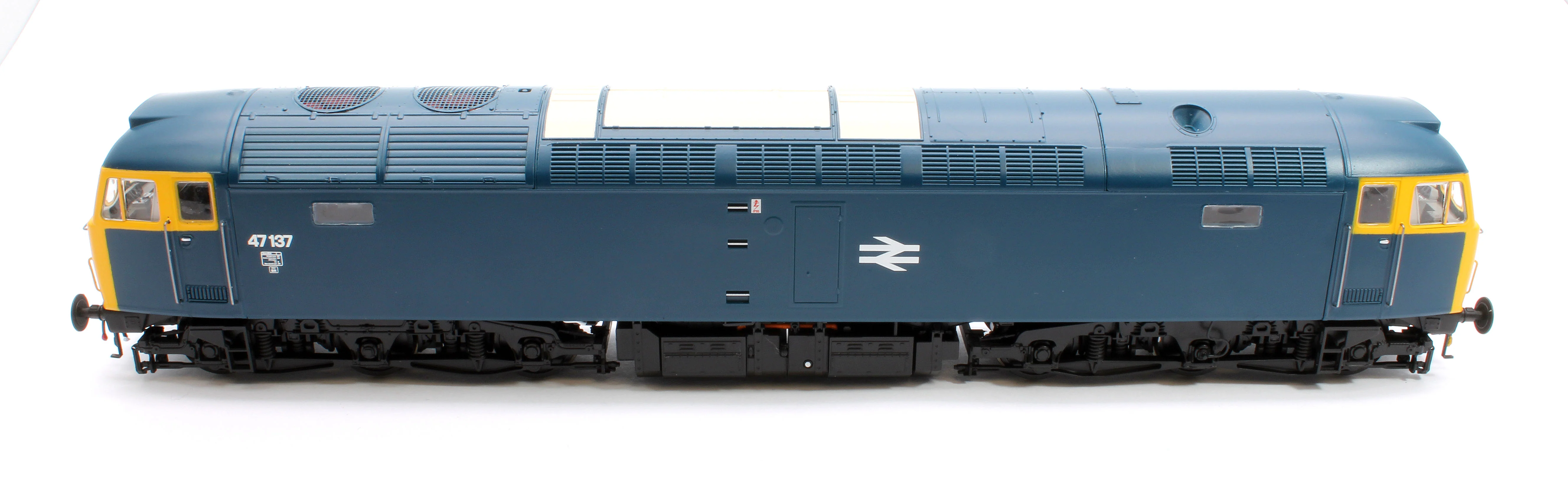 4712 Class 47 137 BR Blue (glazed headcode panel) Diesel Locomotive - Image 10