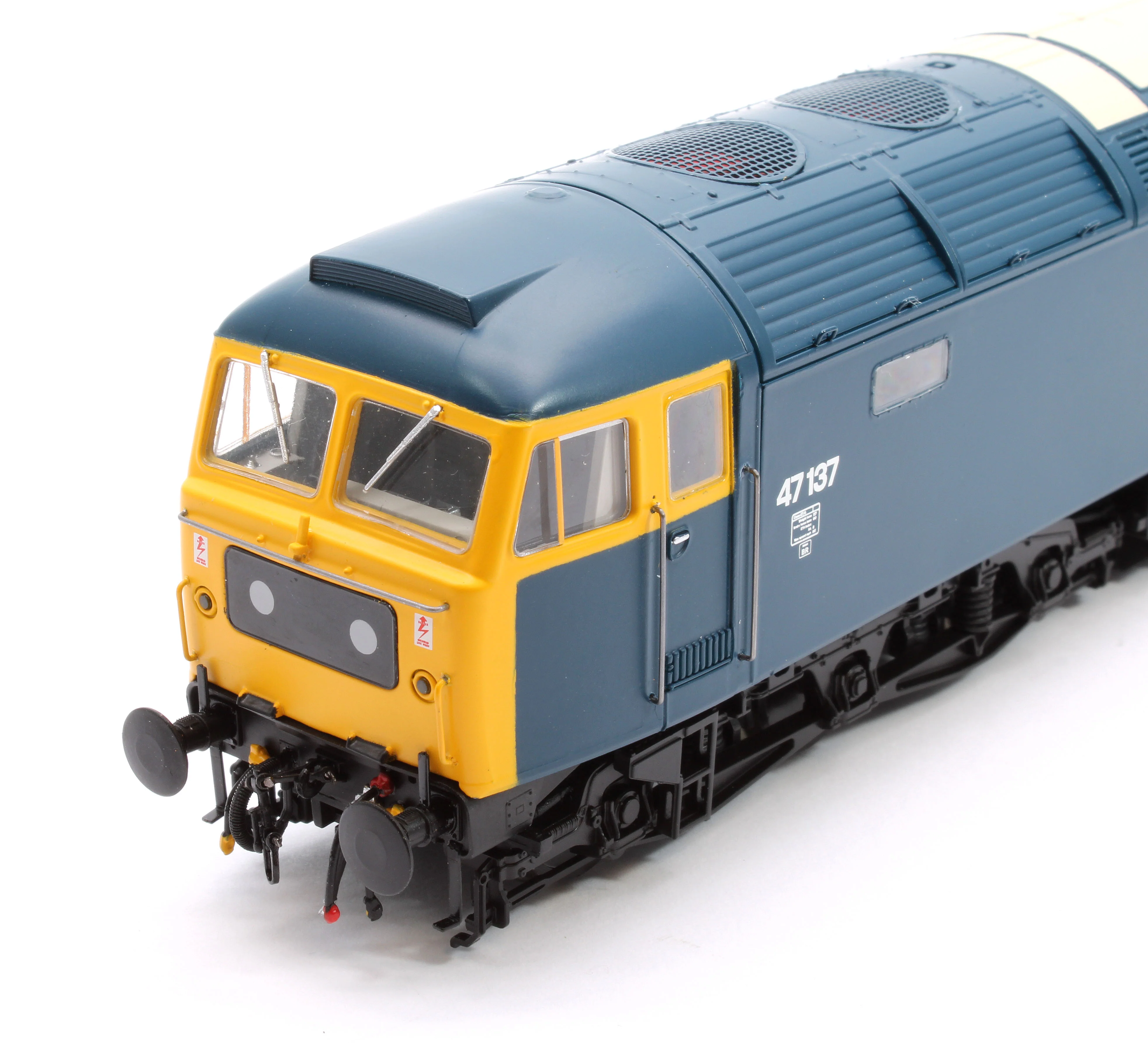 4712 Class 47 137 BR Blue (glazed headcode panel) Diesel Locomotive - Image 8