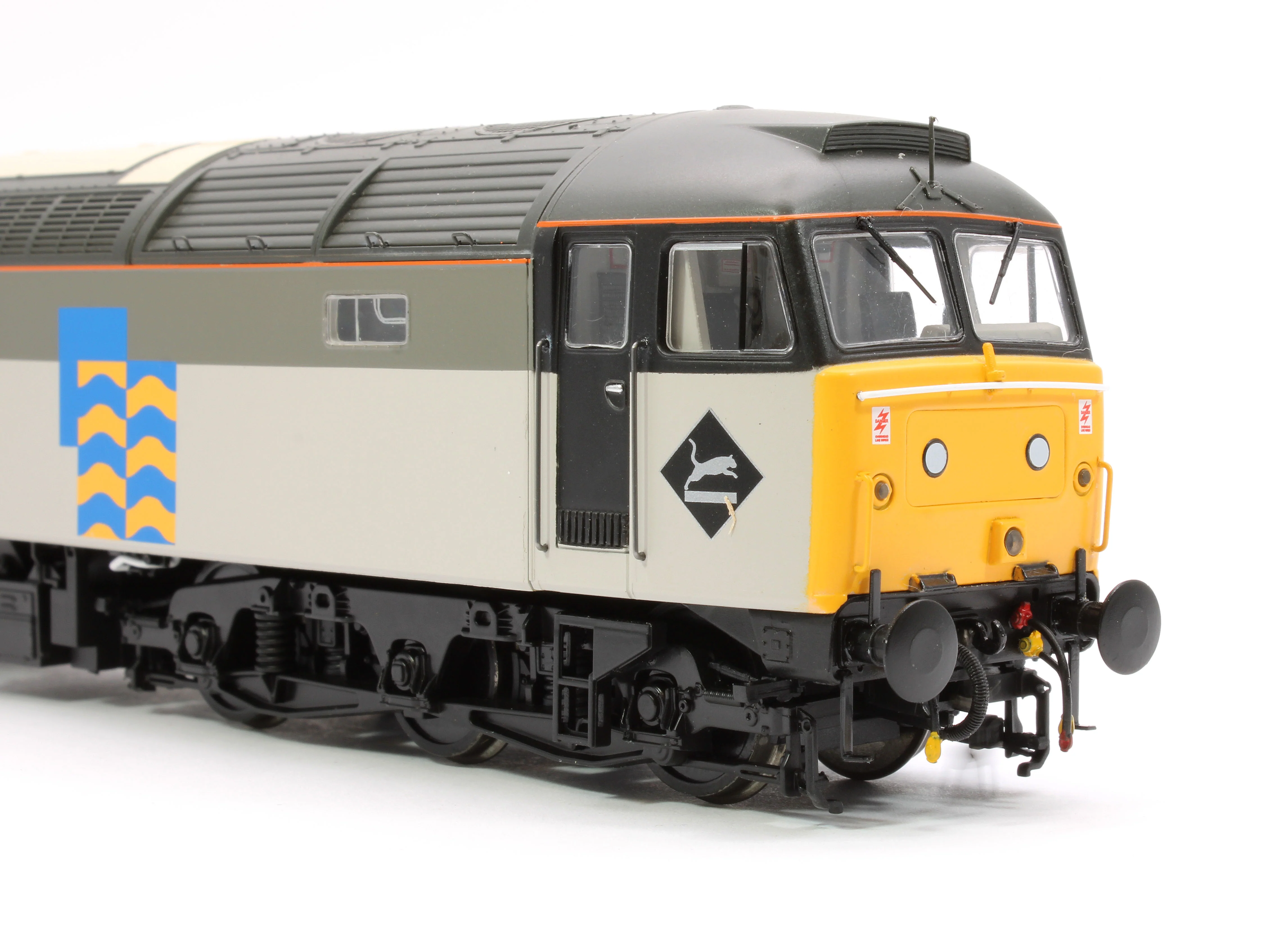 4723 Class 47 125 'Tonnidae' Railfreight Petroleum Diesel Locomotive - Image 9