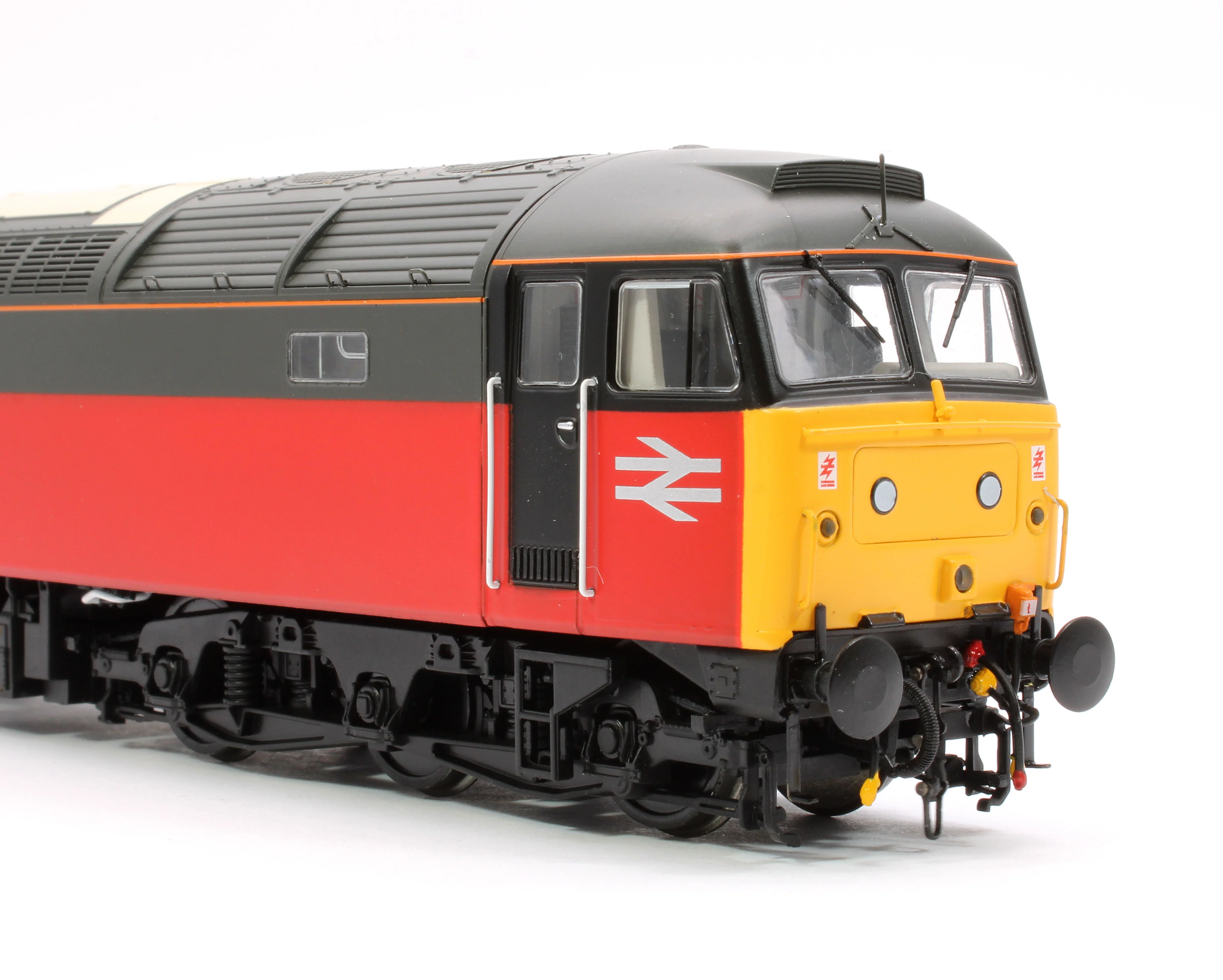 4726 Class 47 575 'City of Hereford' Parcels Red/Grey Diesel Locomotive - Image 9