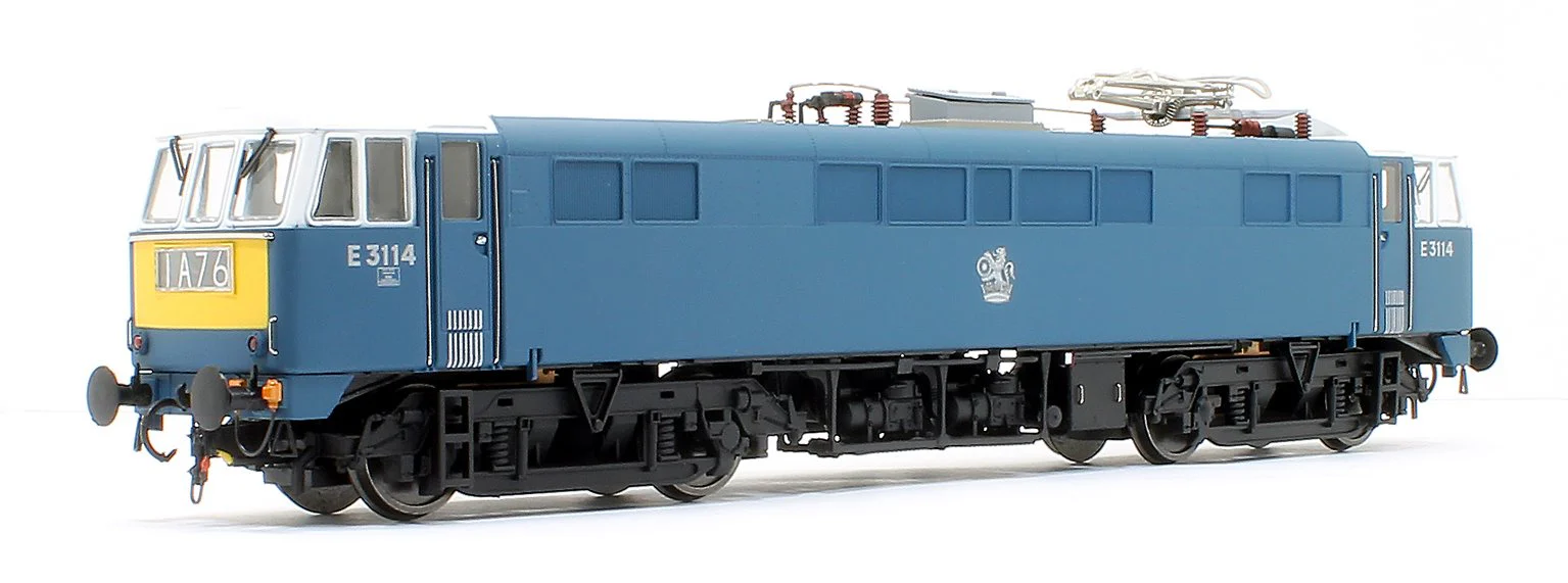 8651 Class 86/0 'AL6' Bo-Bo Electric Locomotive BR Blue E3114 with small yellow warning panels and blue bufferbeams - Image 5