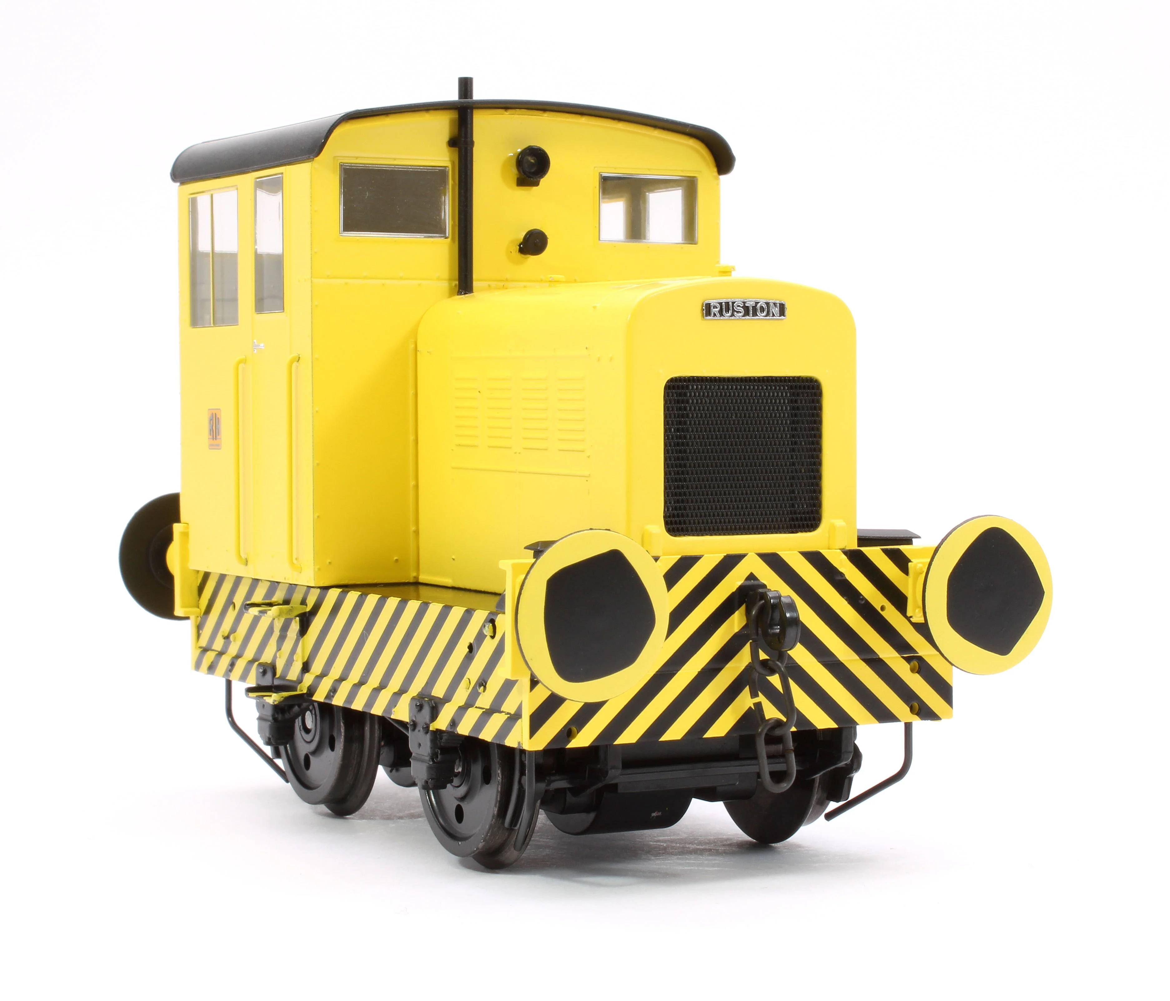 9032 Ruston & Hornsby 48DS Yellow/Wasp Stripes (Enclosed Cab) Diesel Shunter - Image 8