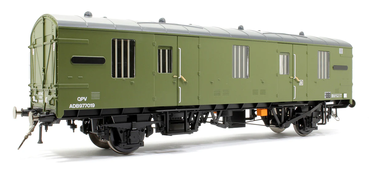 9405 BR Mk1 CCT 4w General Purpose Van in BR Departmental Olive Green No.977019 - Image 3