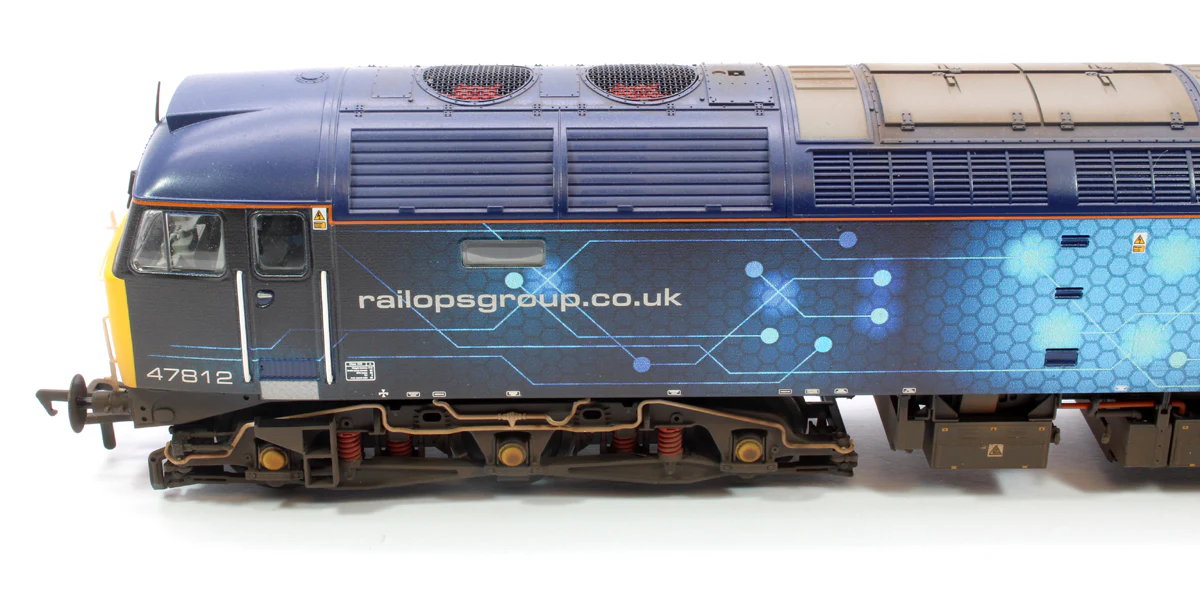 35-412ZDW Highly Detailed Weathered Class 47/4 47812 Rail Operations Group (ROG) Diesel Locomotive - Image 8