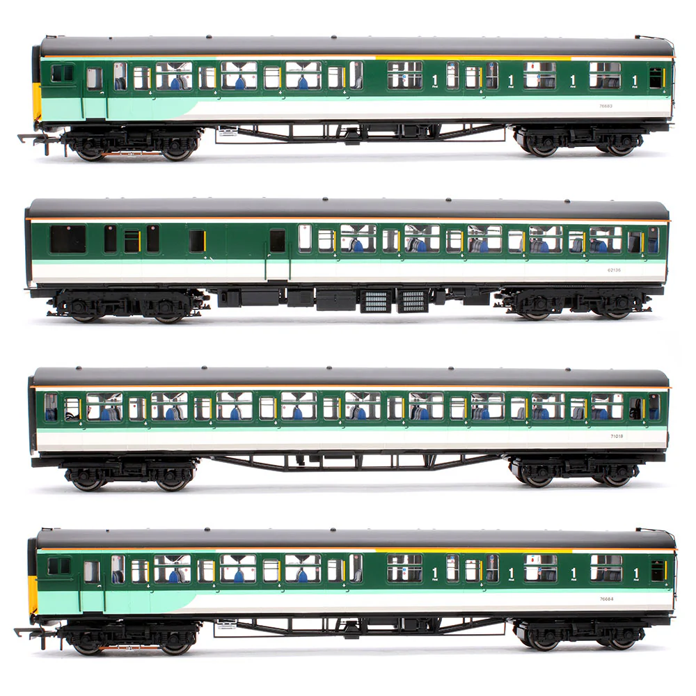 R30106 Southern Class 423 4-VEP EMU 76683, 71018, 62136 & 76684 Train Pack
