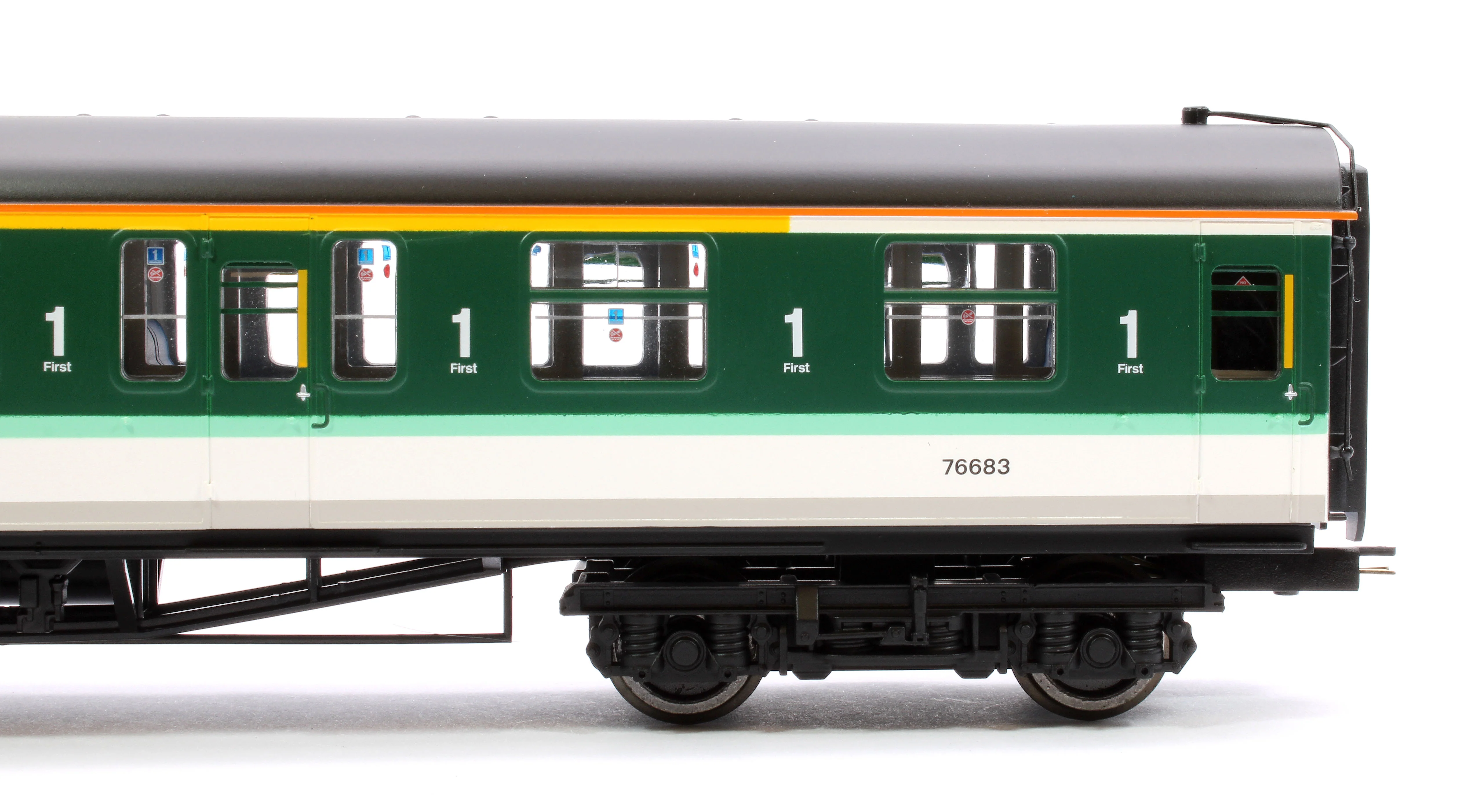 R30106 Southern Class 423 4-VEP EMU 76683, 71018, 62136 & 76684 Train Pack - Image 11