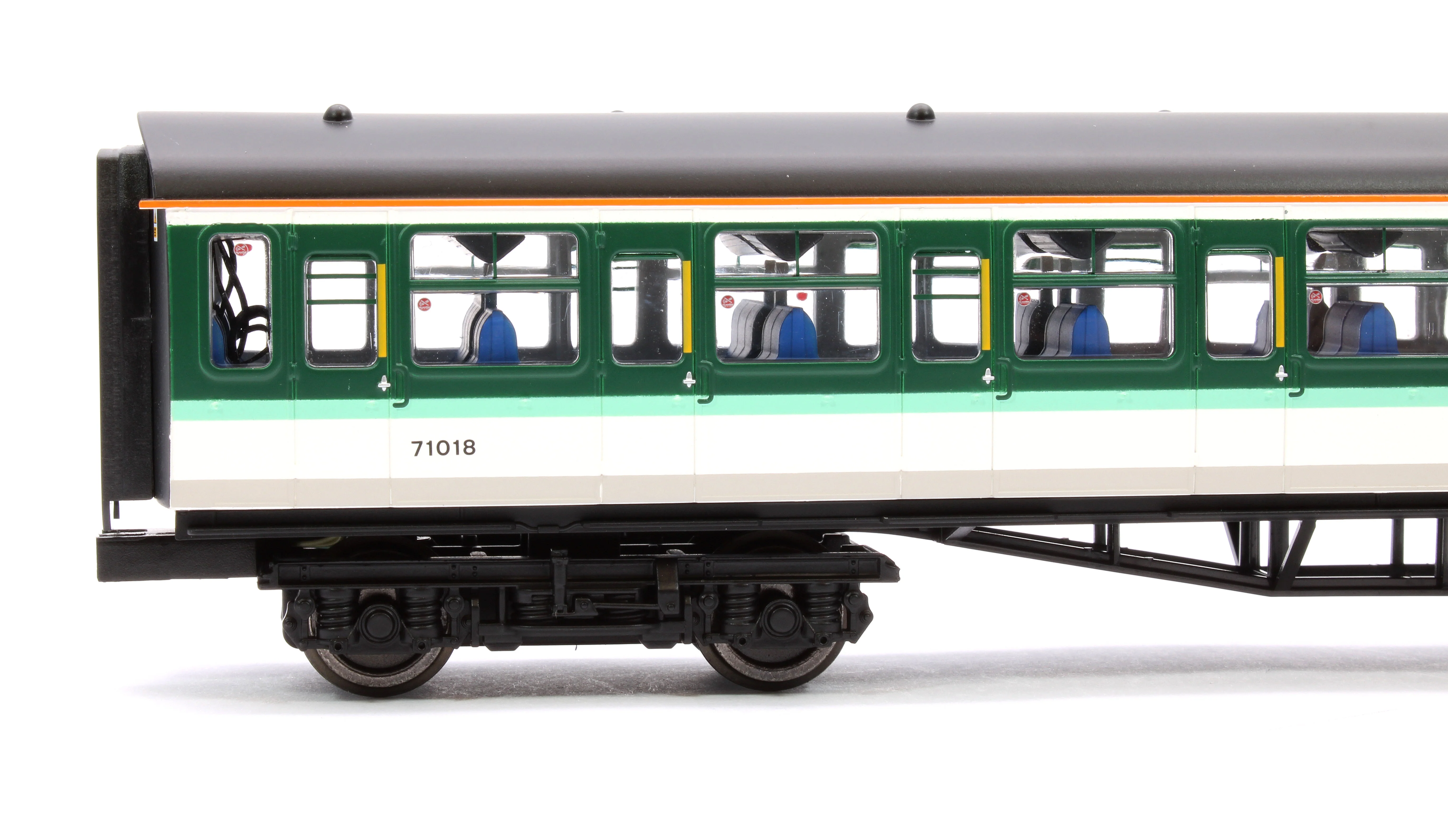 R30106 Southern Class 423 4-VEP EMU 76683, 71018, 62136 & 76684 Train Pack - Image 12