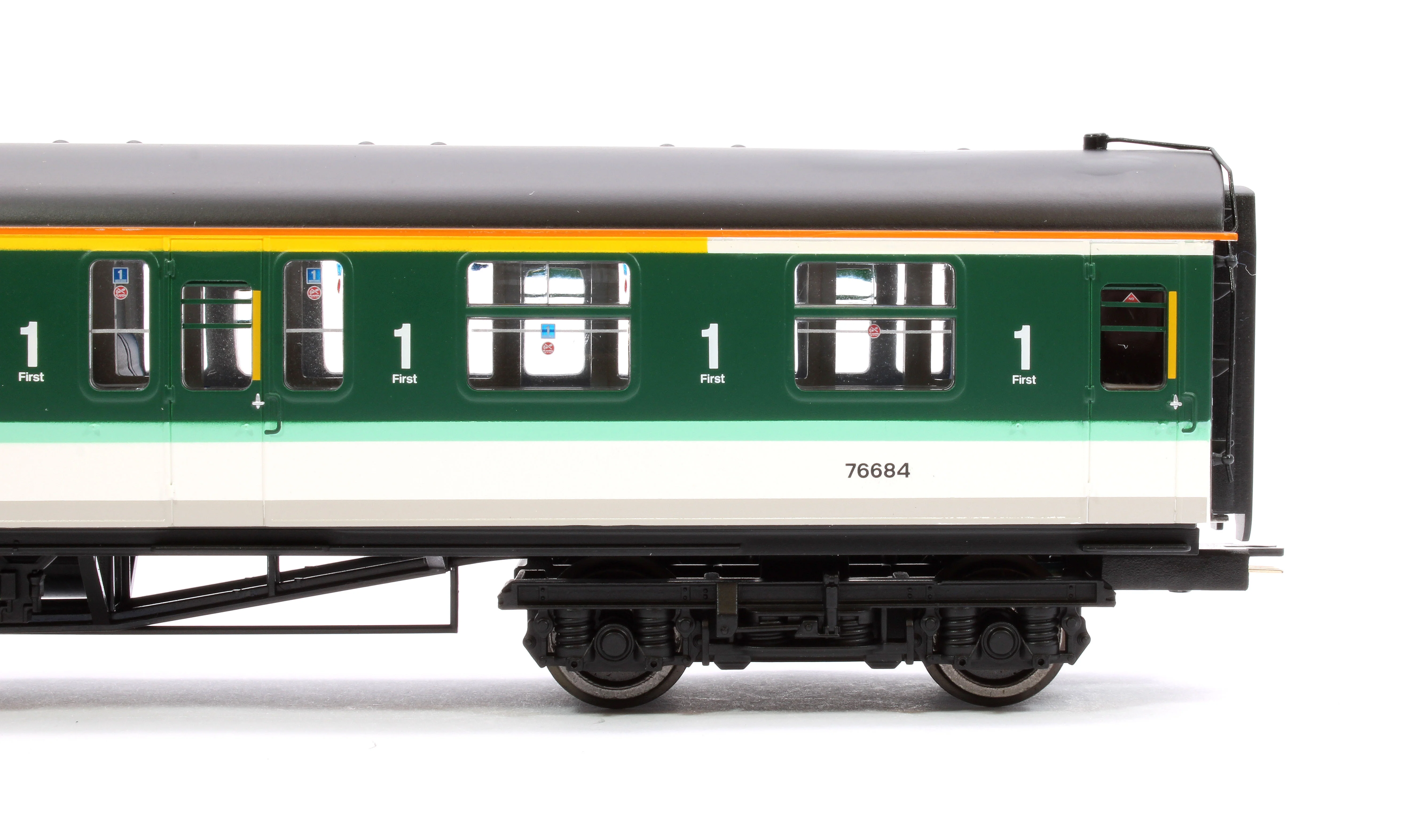R30106 Southern Class 423 4-VEP EMU 76683, 71018, 62136 & 76684 Train Pack - Image 13