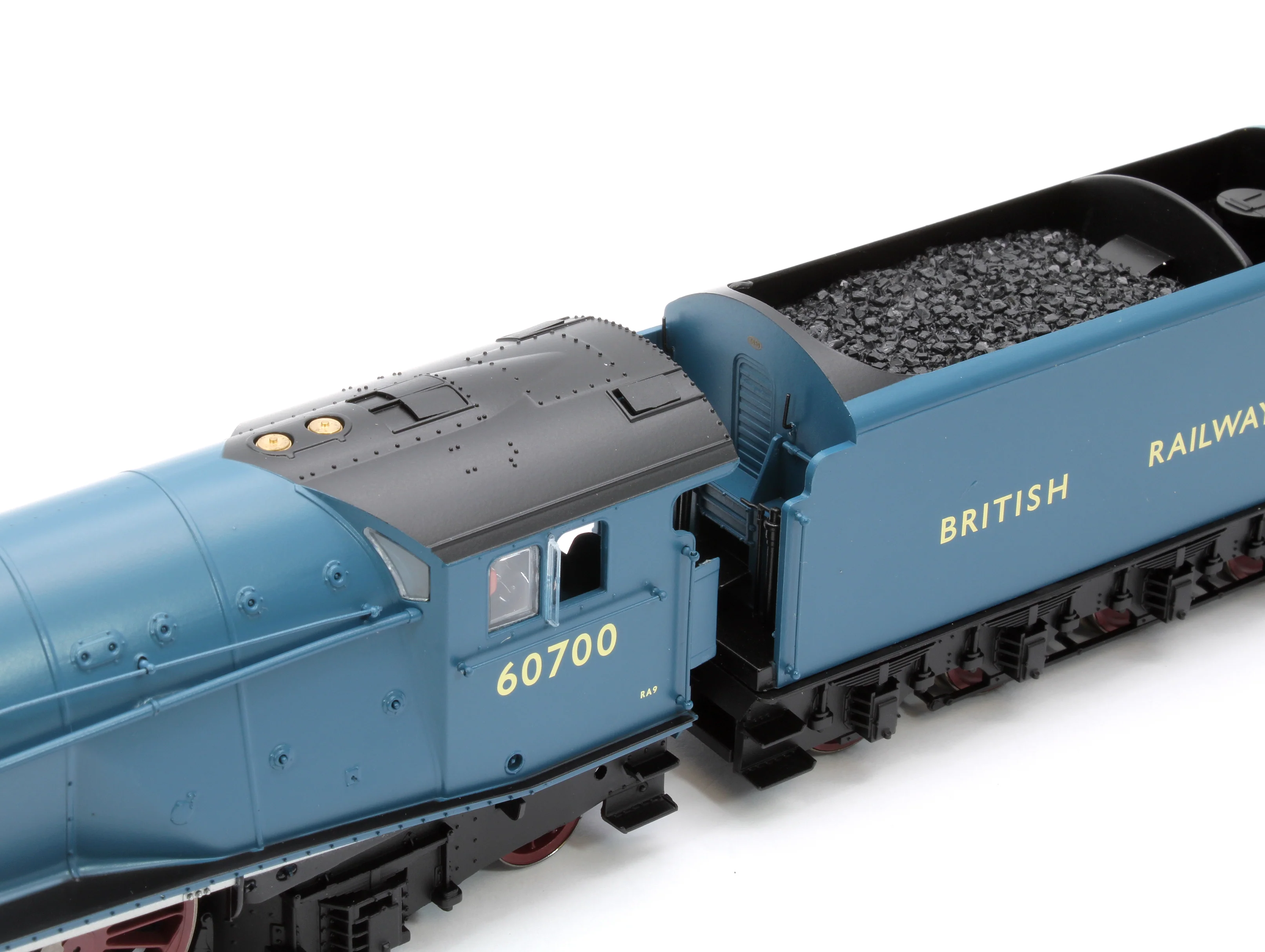 R30125 W1 Class 'Hush Hush' Streamlined 4-6-4 BR Garter Blue '60700' Steam Locomotive - Image 9