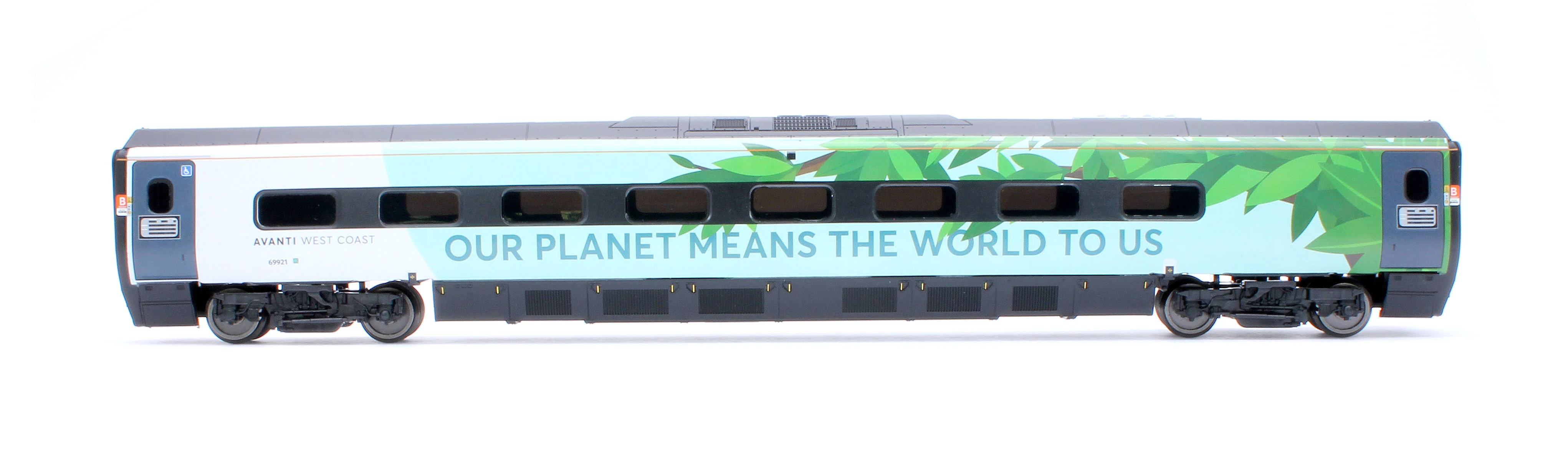 R30444 Avanti West Coast Class 390 COP26 Livery 4 Car Train Pack No.390121 - Image 11