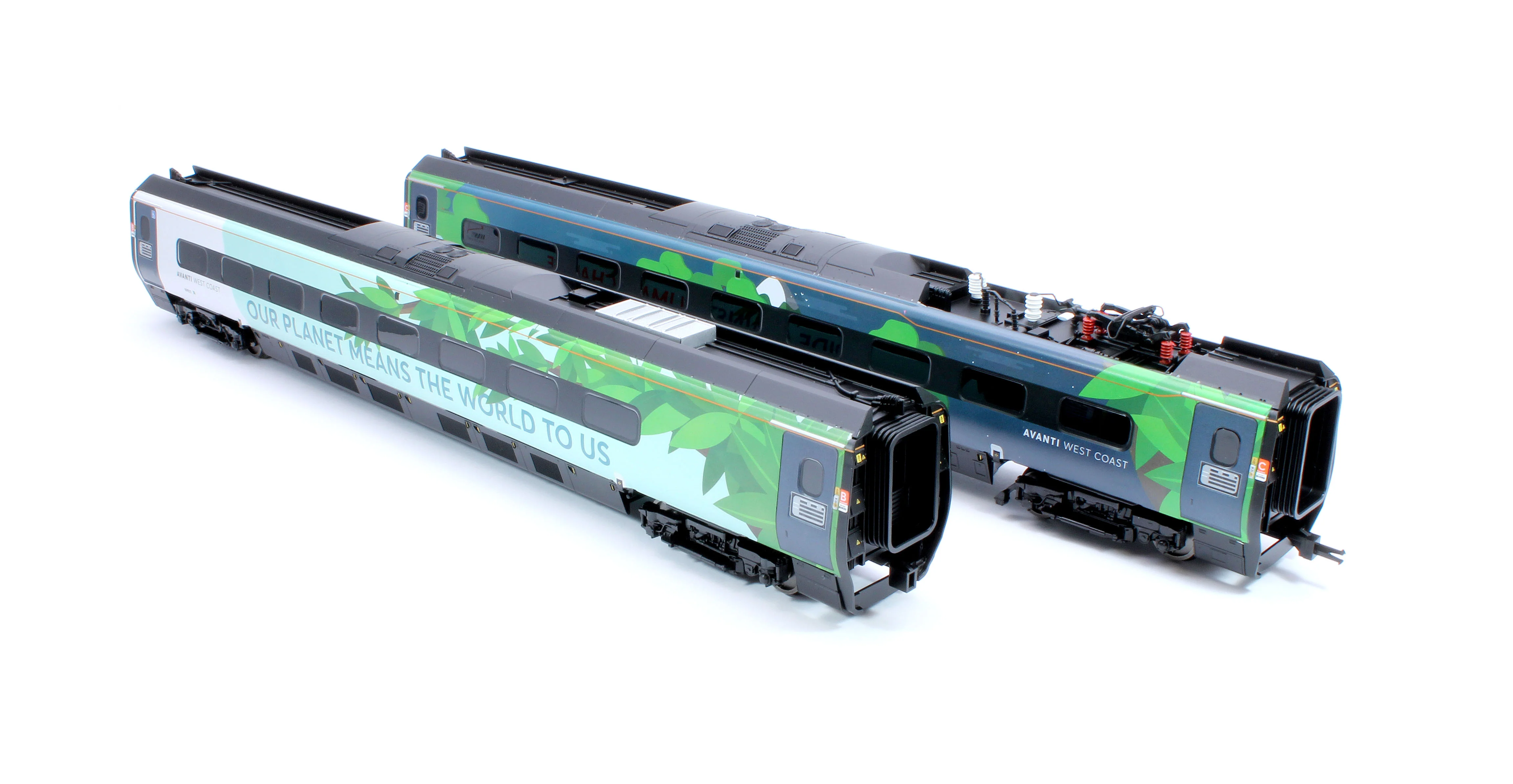 R30444 Avanti West Coast Class 390 COP26 Livery 4 Car Train Pack No.390121 - Image 5