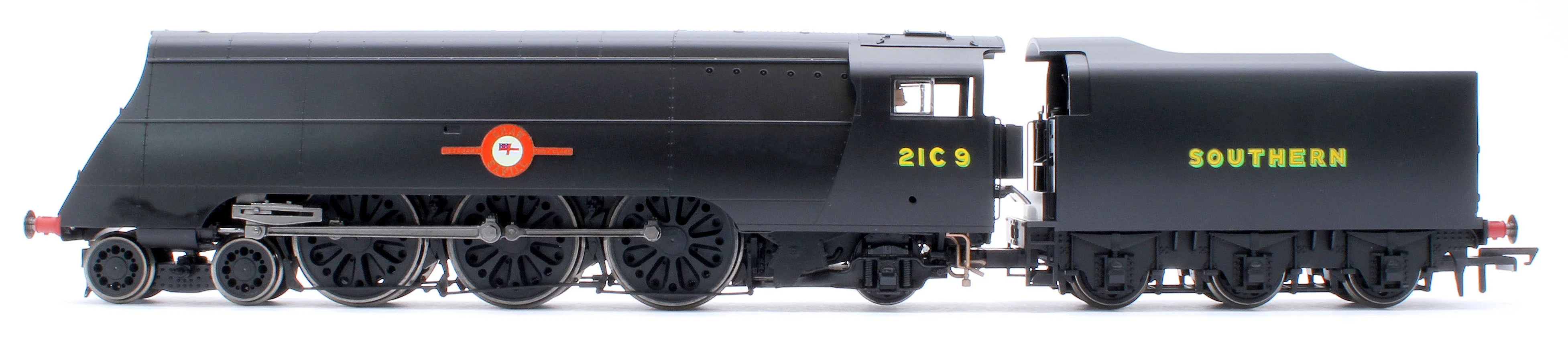 R30455 SR Merchant Navy Class 4-6-2 No.21C9 'Shaw Savill' (WWII 80th Anniversary Collection) Steam Locomotive - Image 2