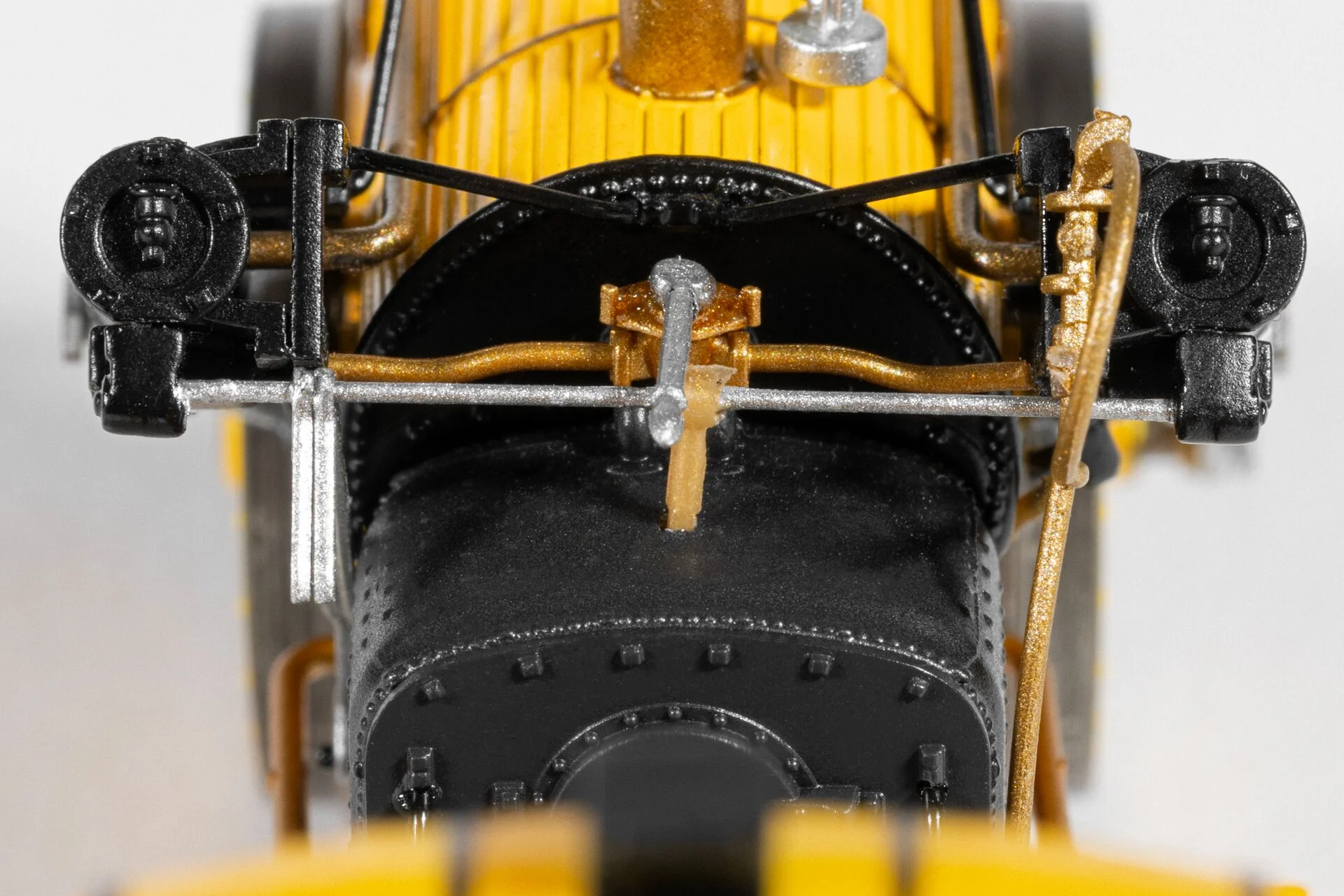 R30510 Stephenson’s Rocket 0-2-2 Steam Locomotive - Image 8