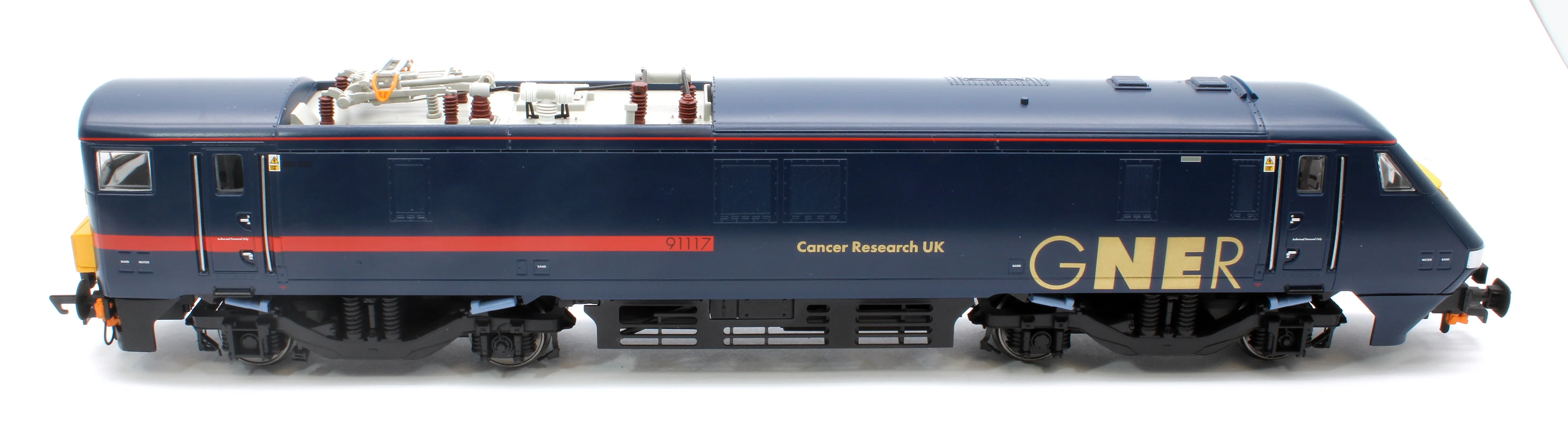 R3893 Class 91 91117 Bo-Bo "Cancer Research UK" GNER - Electric Locomotive - Image 11