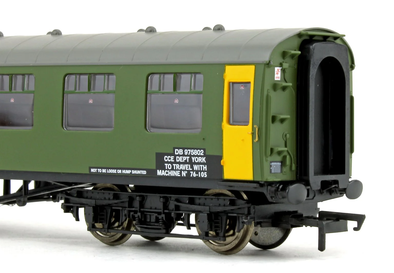 R40007 BR Departmental, ex-Mk1 SK Ballast Cleaner Train Staff Coach, DB 975802 - Image 4