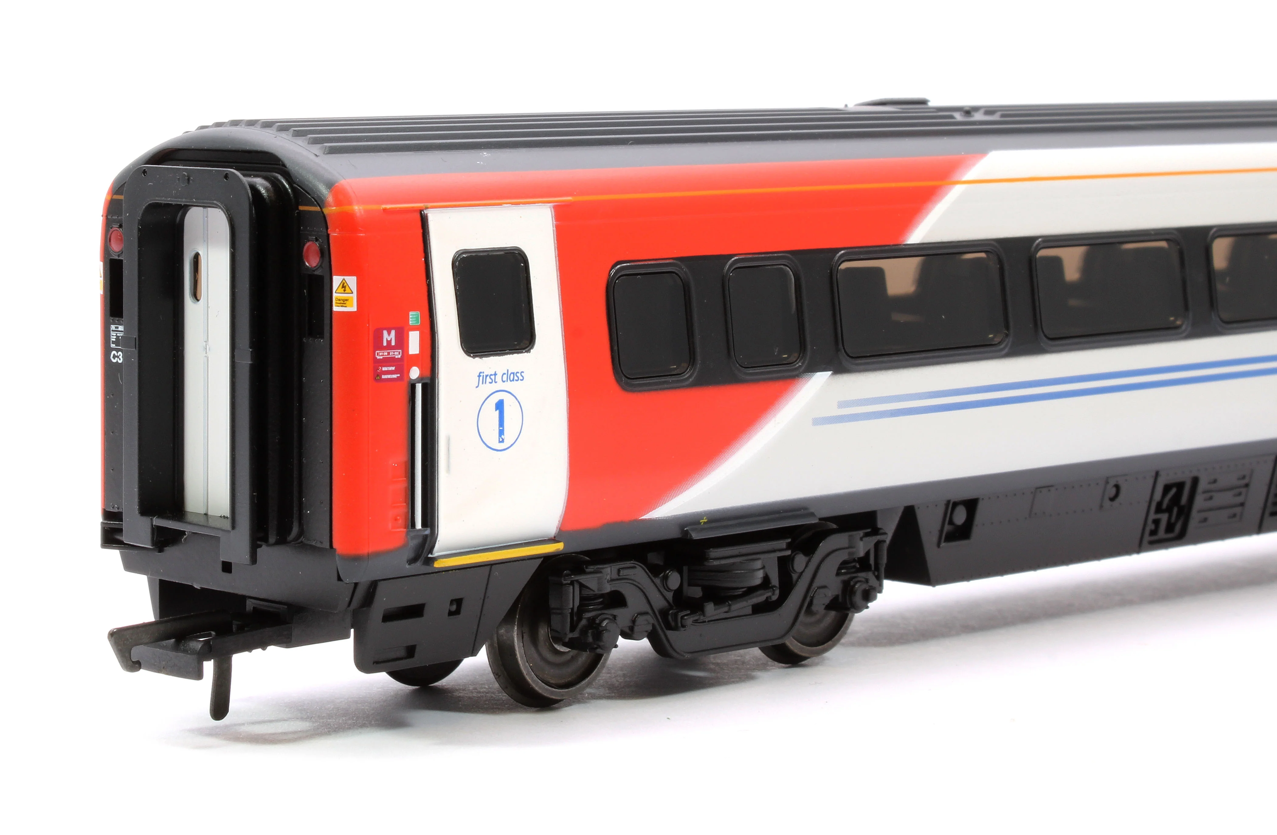 R40150 Mk4 Open First LNER Coach M 11412 - Image 4