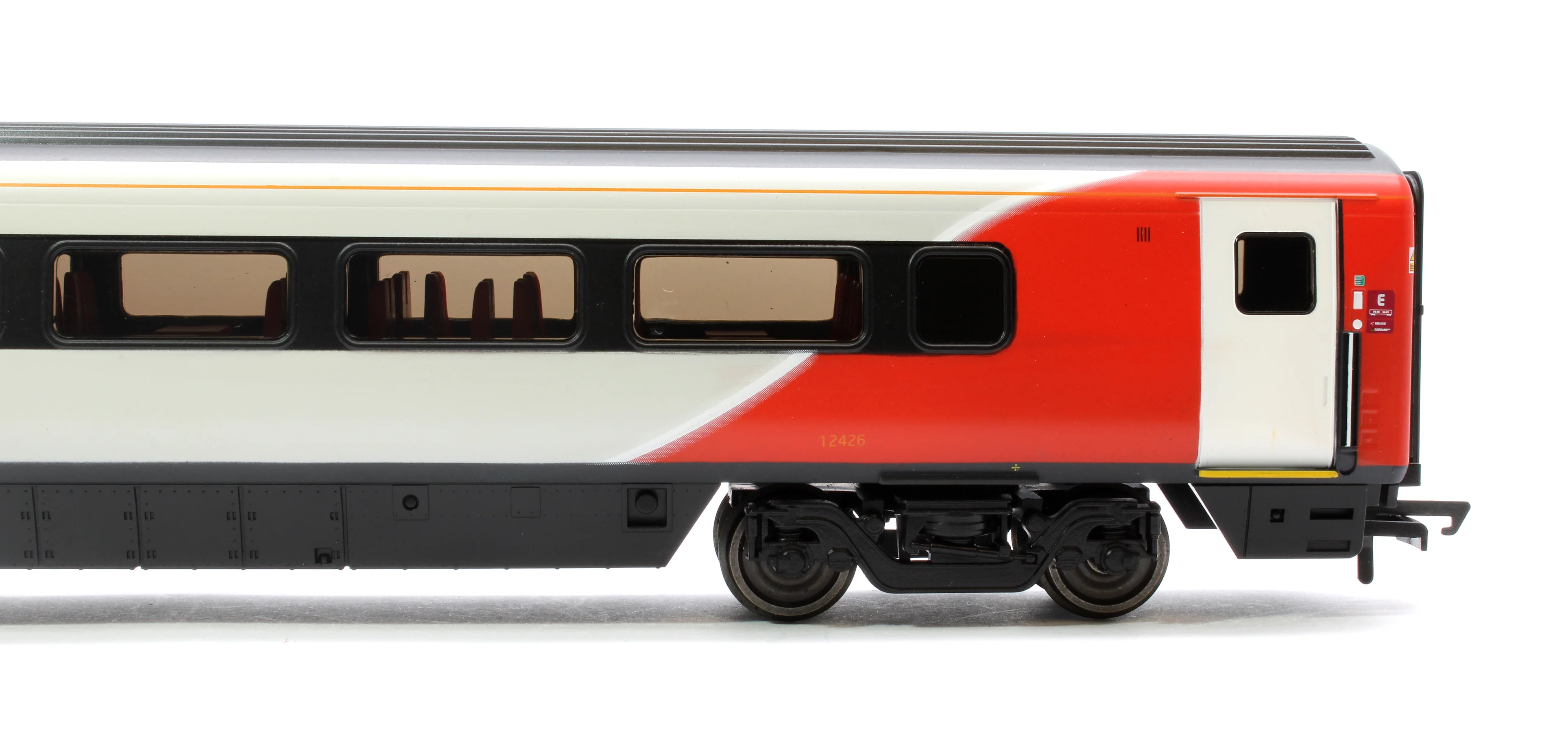 R40151A LNER Mk4 Standard Coach E 12426 - Image 5