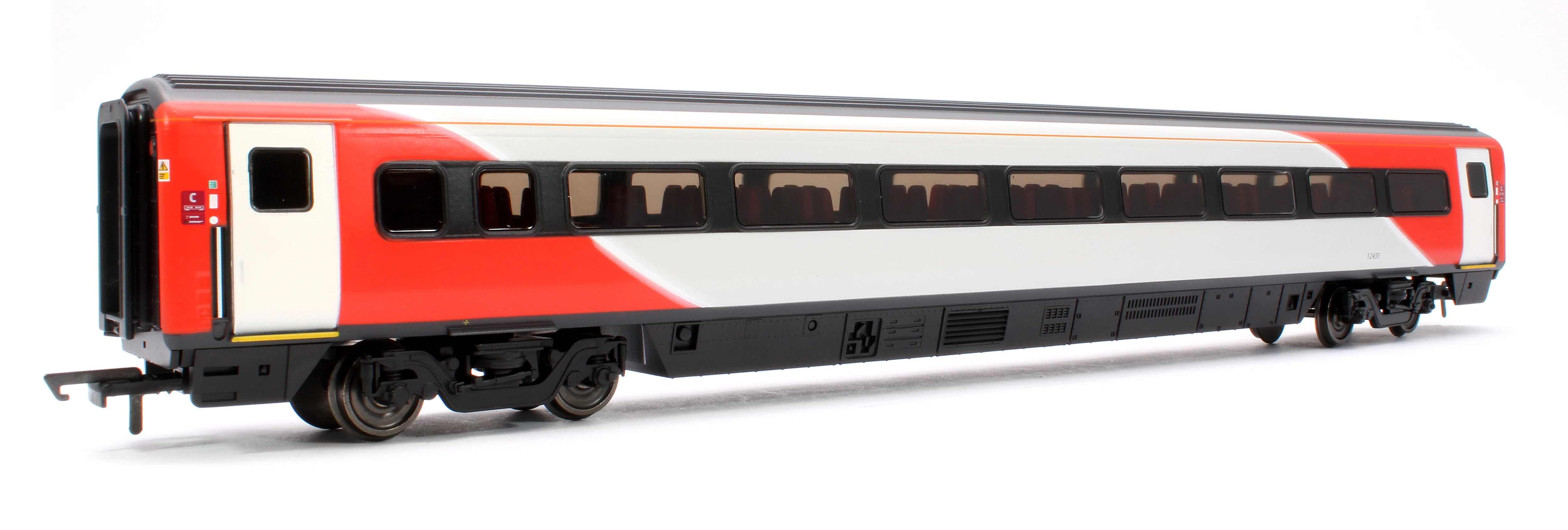 R40151B LNER Mk4 Standard Coach C 12431
