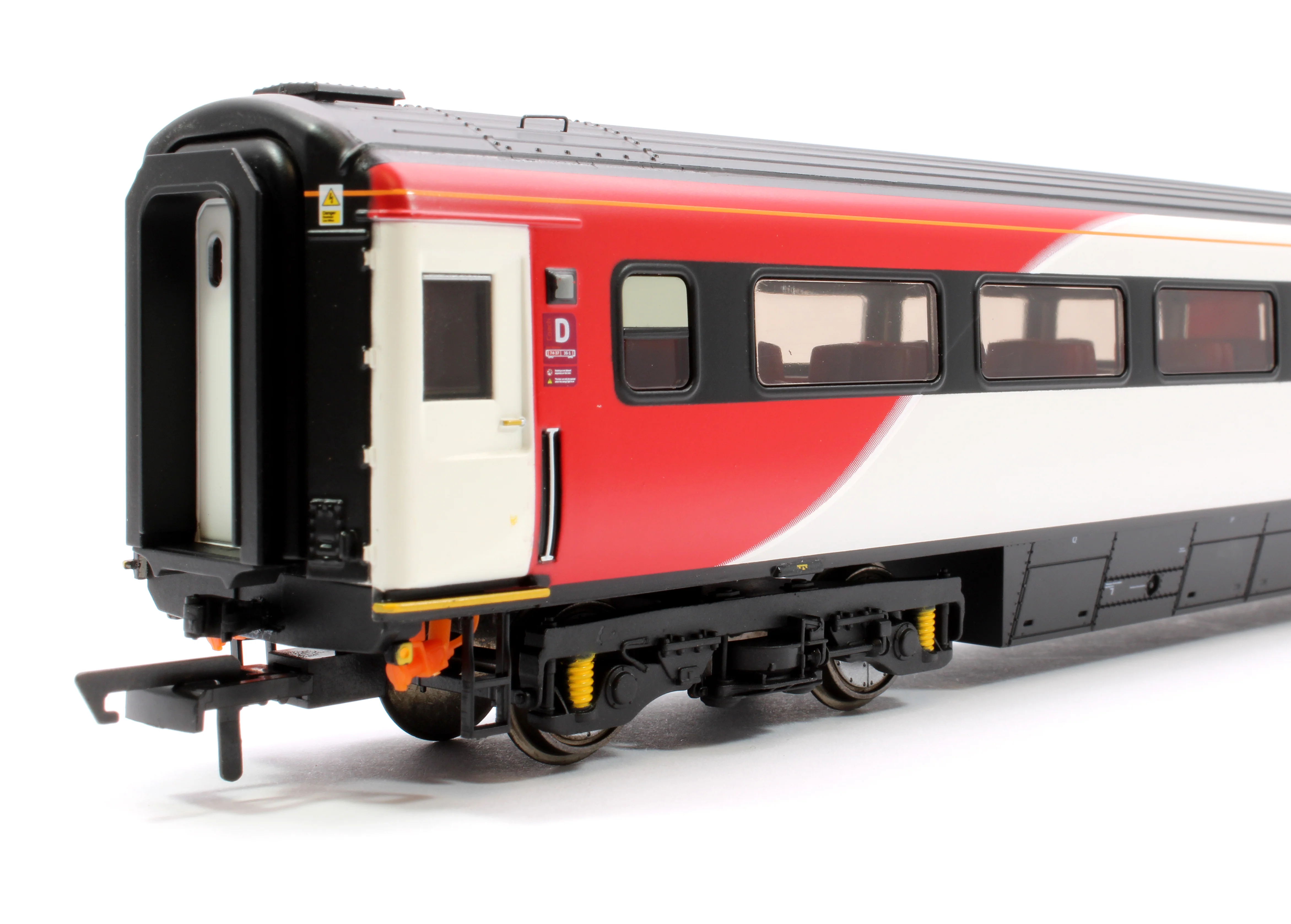 R40249B Mk3 Trailer Standard LNER 42198 - Image 4