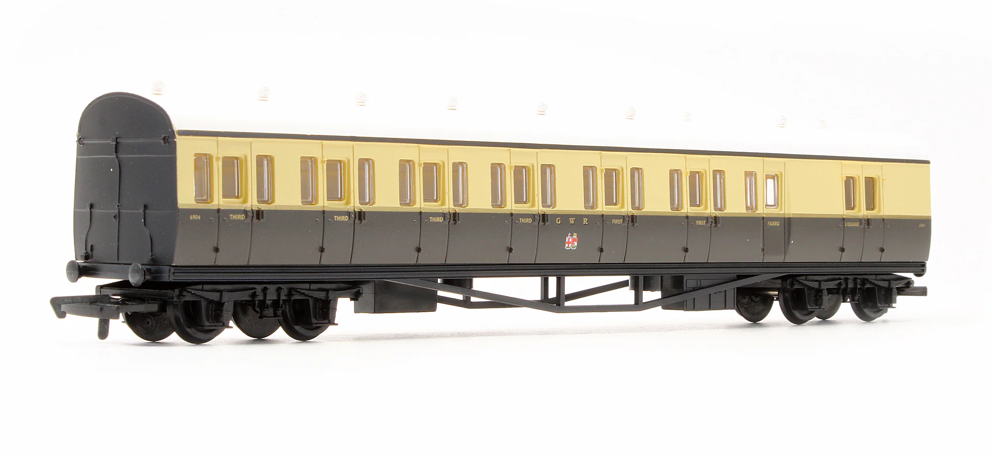 Pre-Owned R4030B GWR 60' Suburban Coach '6904'