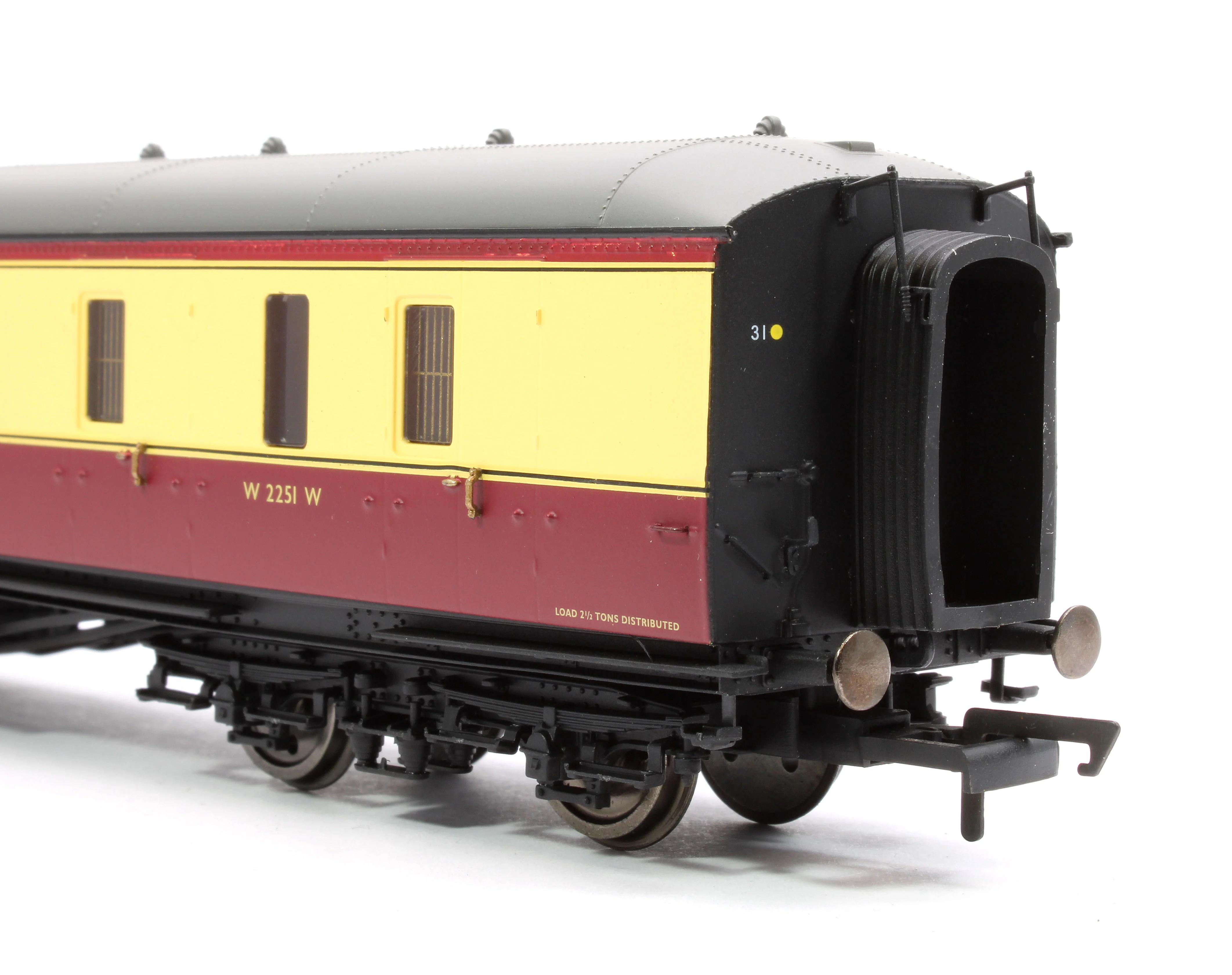 Pre-Owned R4406B BR Hawksworth Brake 3rd Class No.W2251W - Image 3