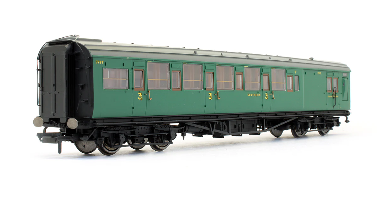 R4736 SR Maunsell 6 Compartment Brake 3rd Coach '3797'