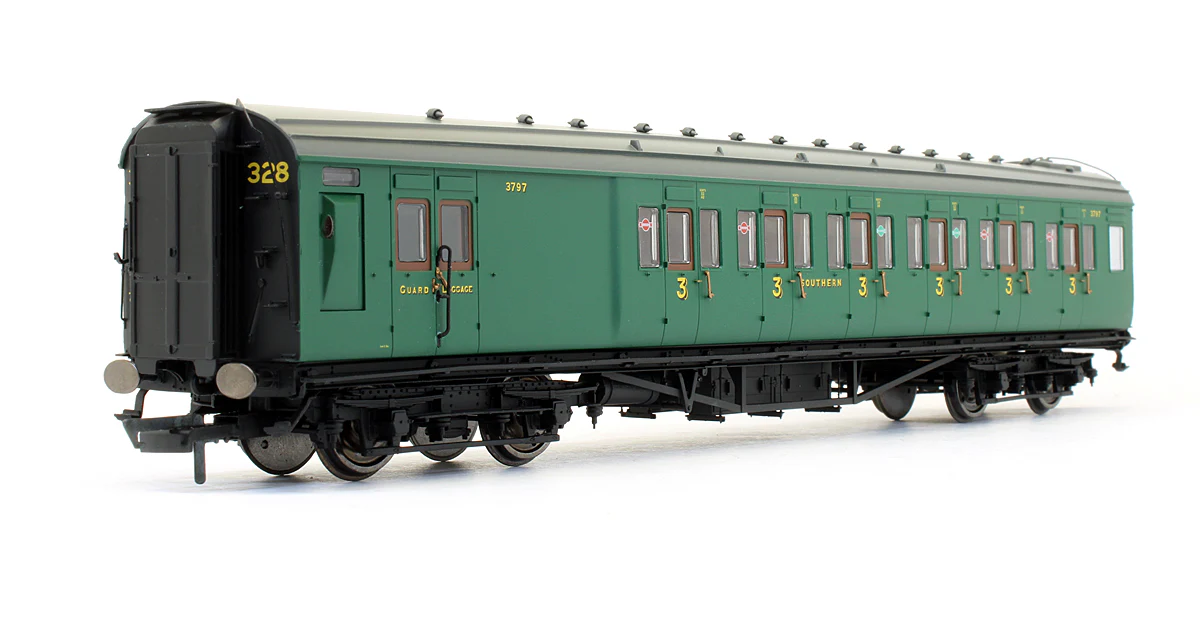 R4736 SR Maunsell 6 Compartment Brake 3rd Coach '3797' - Image 2