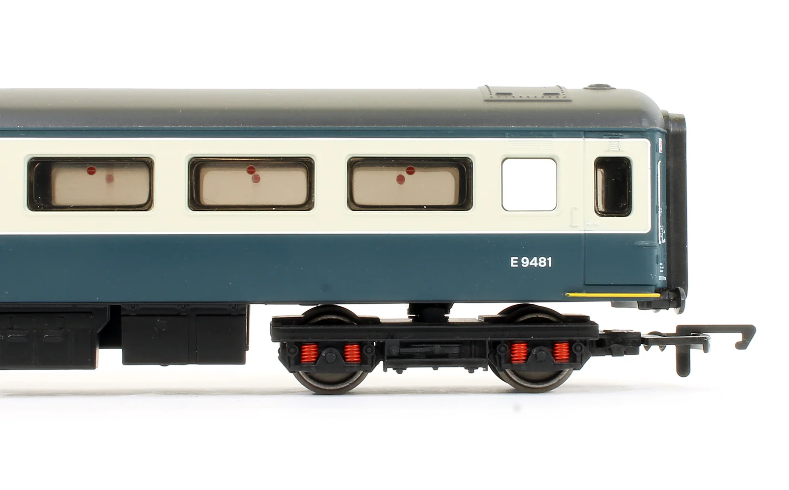 R4808 BR Mk2D Coach Open Brake Second (BSO) 'E9481', Inter-City Livery - Image 3