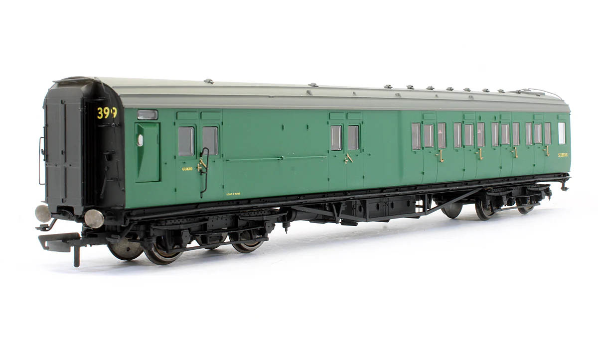 R4841 BR (Ex-SR) Maunsell 4 Compartment Brake 2nd Coach 'S 3233 S' - Image 2